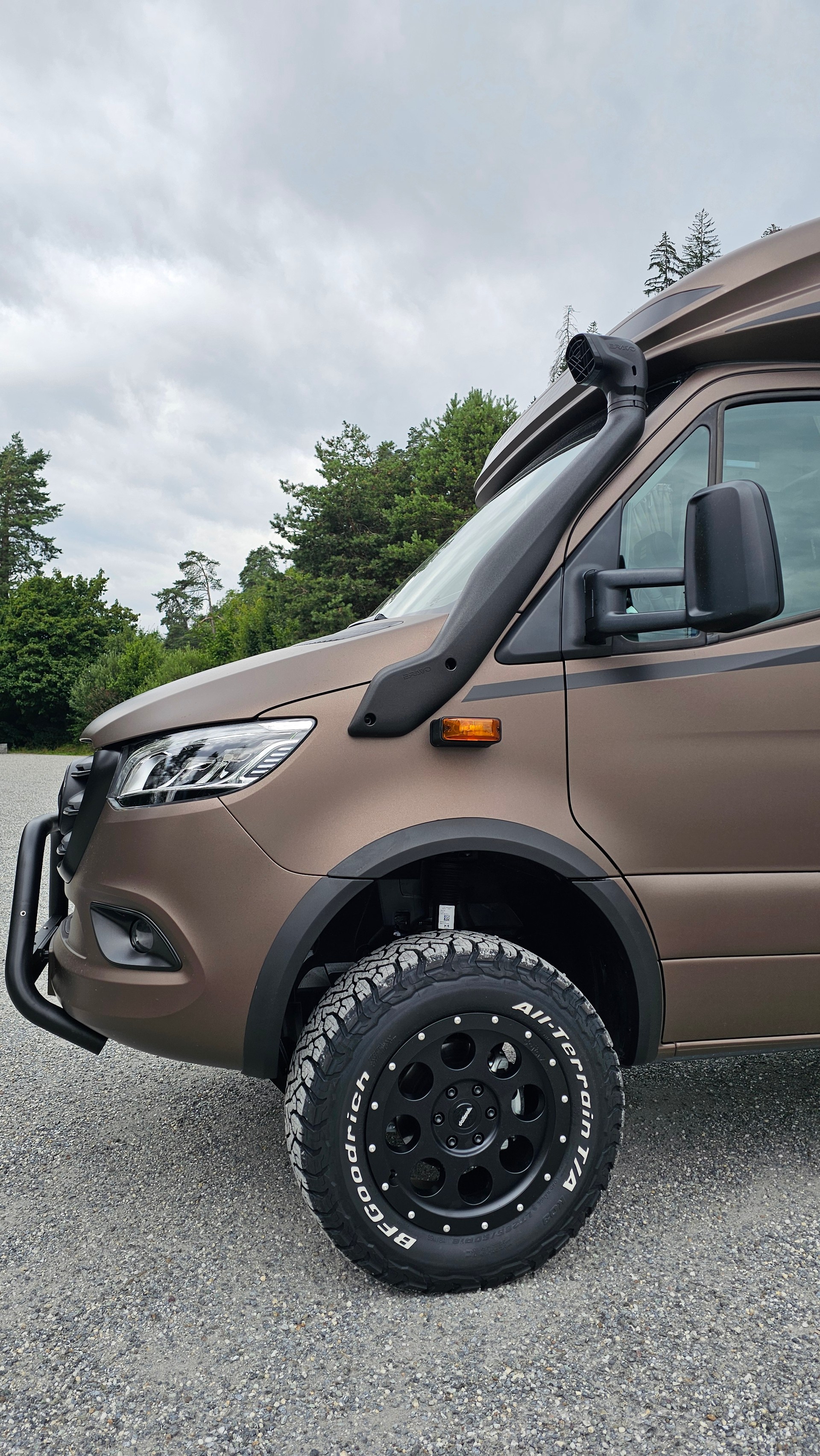HYMER MLT 580 4x4 by Swiss Venture-image-2