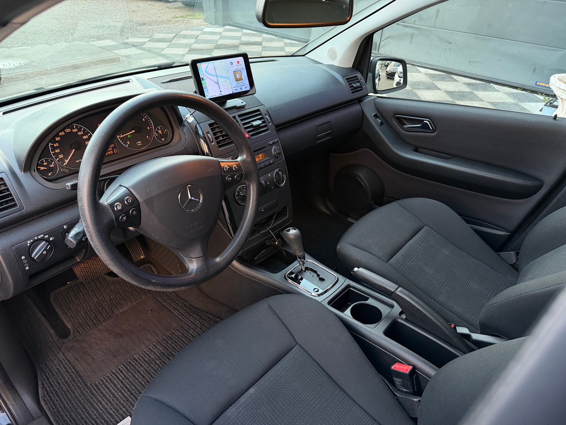 MERCEDES-BENZ A 150 Classic My first star Autotronic-image-7