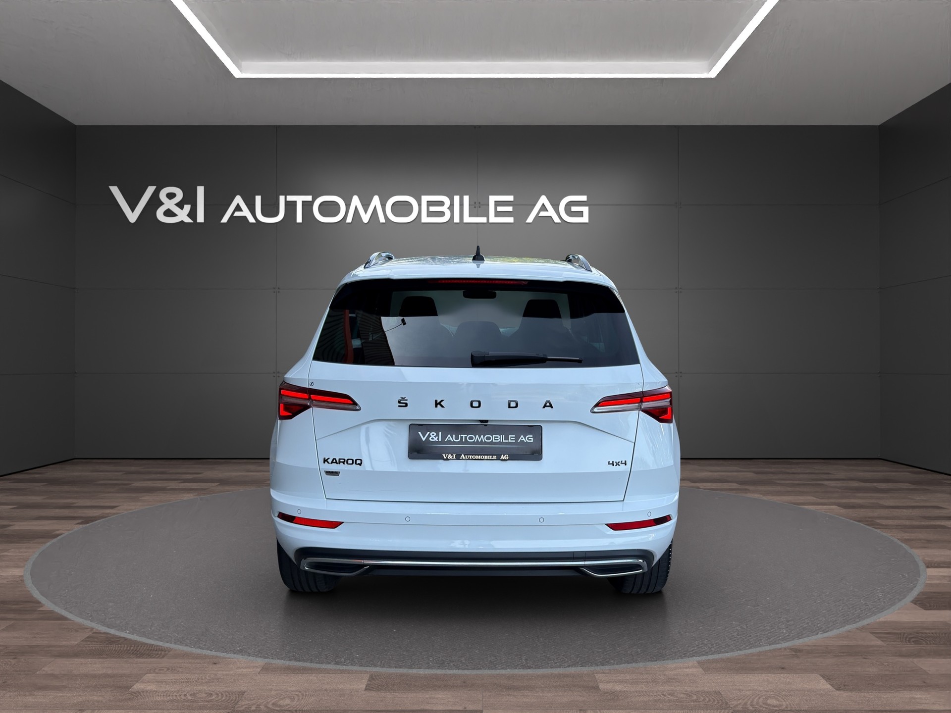SKODA Karoq 2.0 TSI SportLine 4x4 DSG-image-5