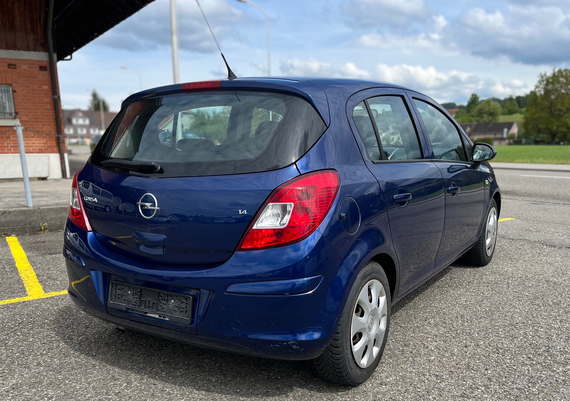 OPEL Corsa 1.4 TP Enjoy-image-5