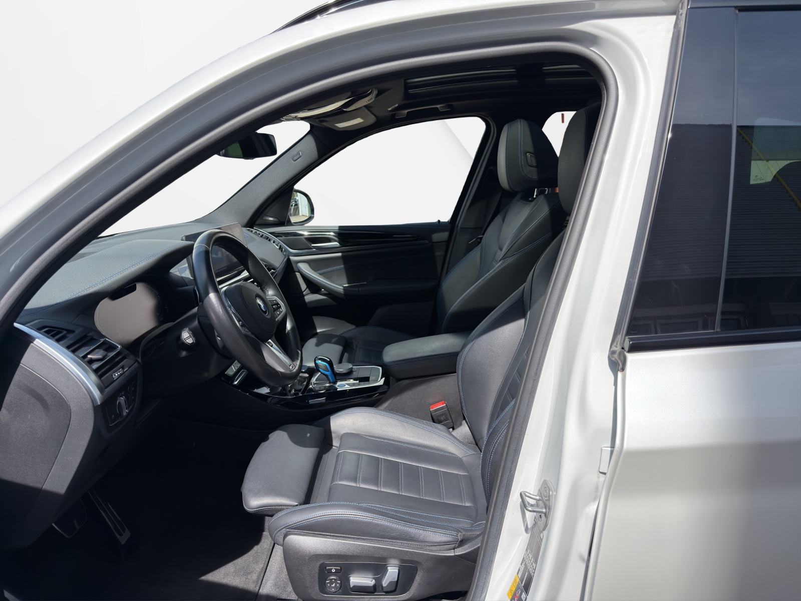 BMW iX3 Impressive-image-12