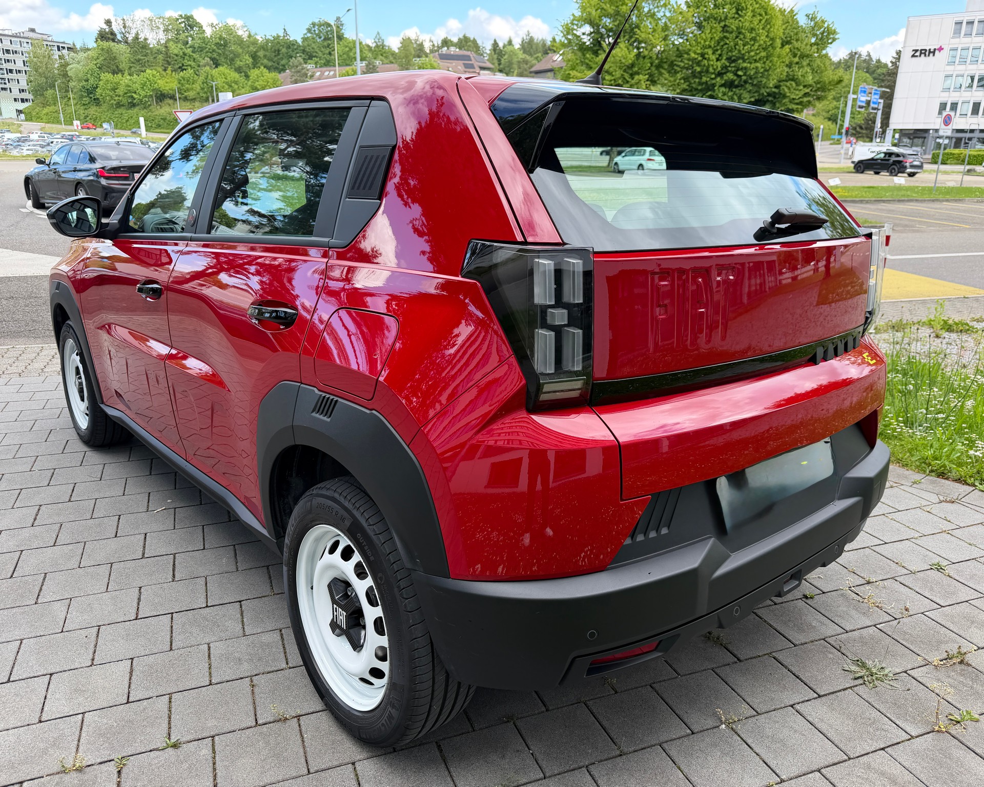 FIAT Grande Panda Elektro 🔋 Red 🔴-image-4