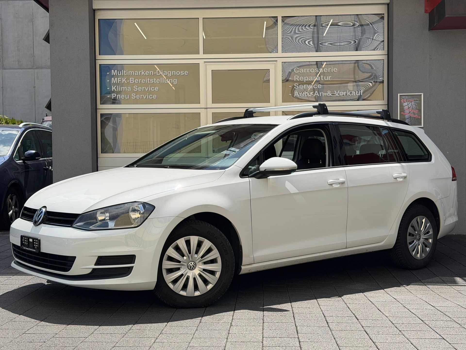 VW Golf Variant 1.2 TSI Trendline*Ab MFK&Service*CH-FHZ*1.Hand*Sparsam&Zuverlässig*-image-0