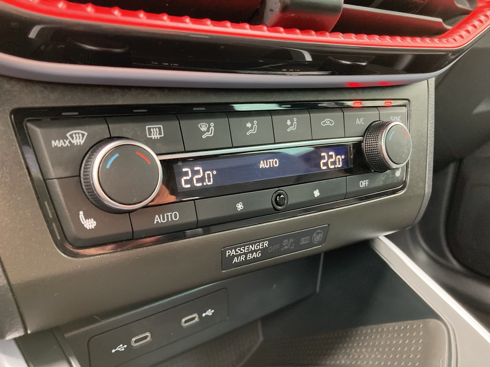 SEAT Arona 1.5 Eco TSI Hola FR DSG-image-14