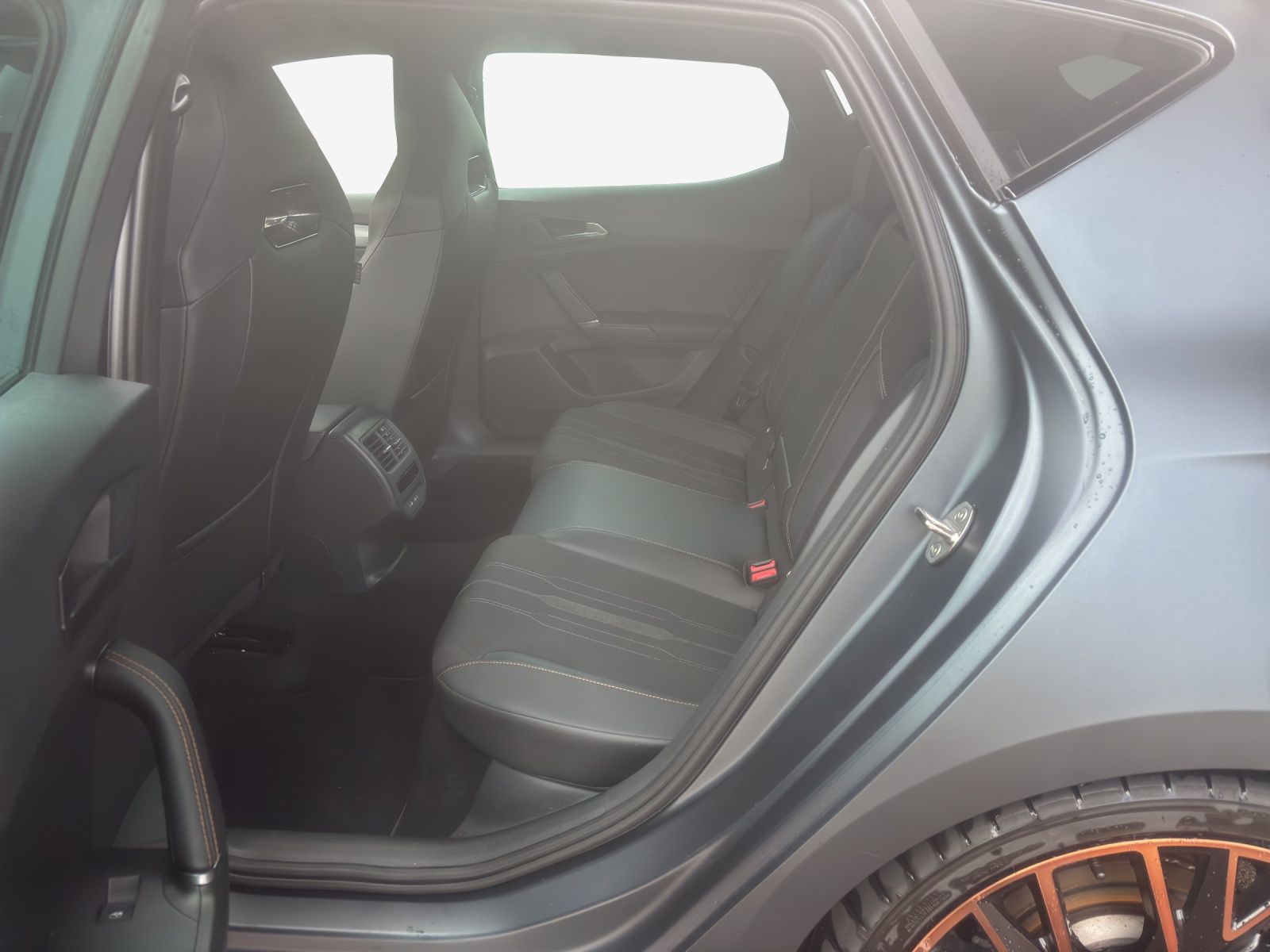 CUPRA LEON 1.4 e-HYBRID pHEV VZ DSG-image-11