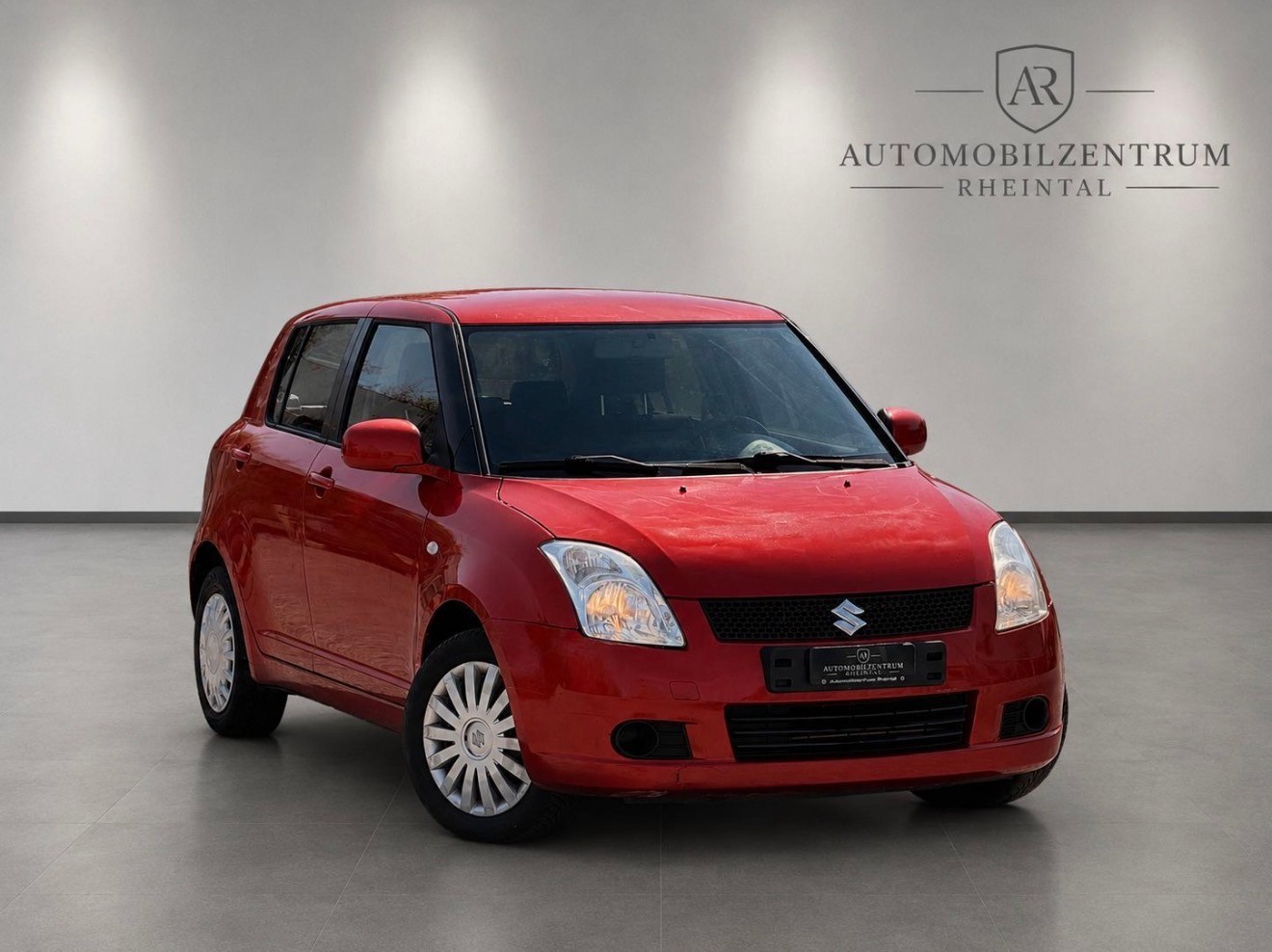 SUZUKI Swift 1.3i 16V GL Top 4x4-showroom-element-2