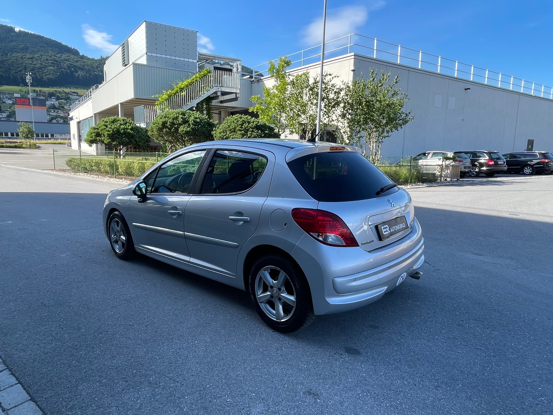 PEUGEOT 207 1.6 16V Sport-image-3