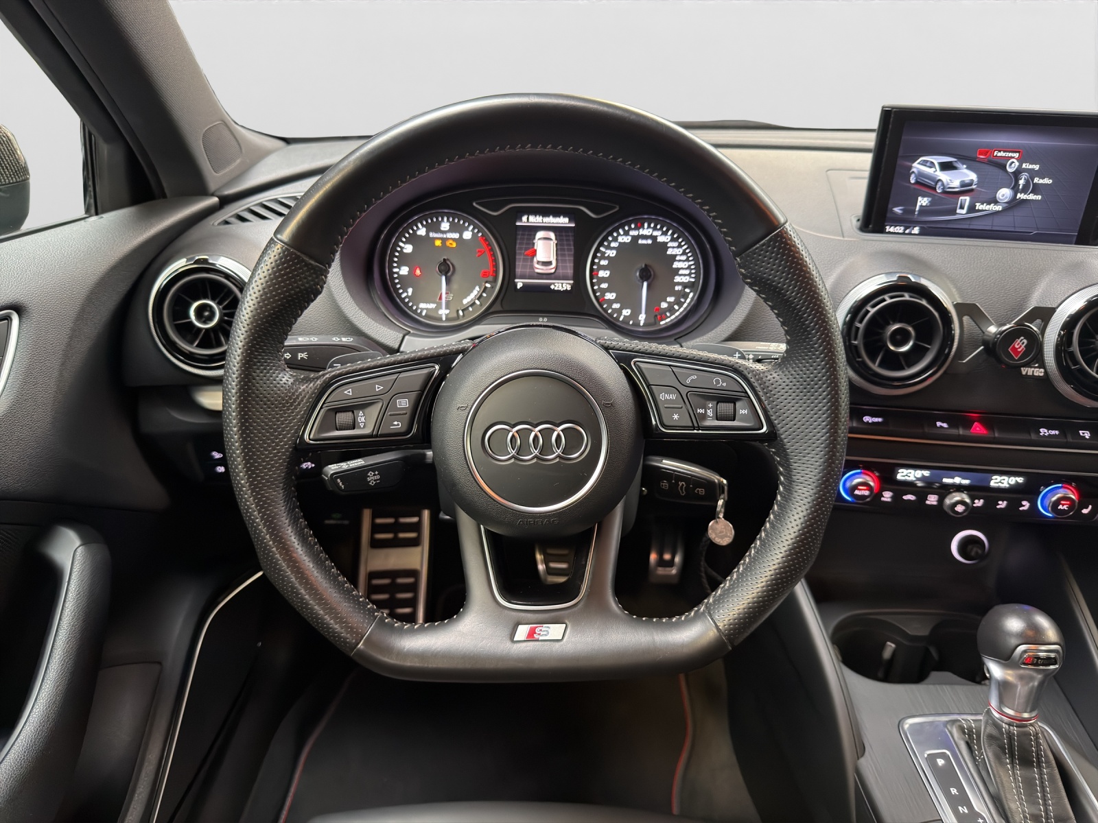 AUDI S3 Sportback 2.0 TFSI quattro S-tronic-image-13