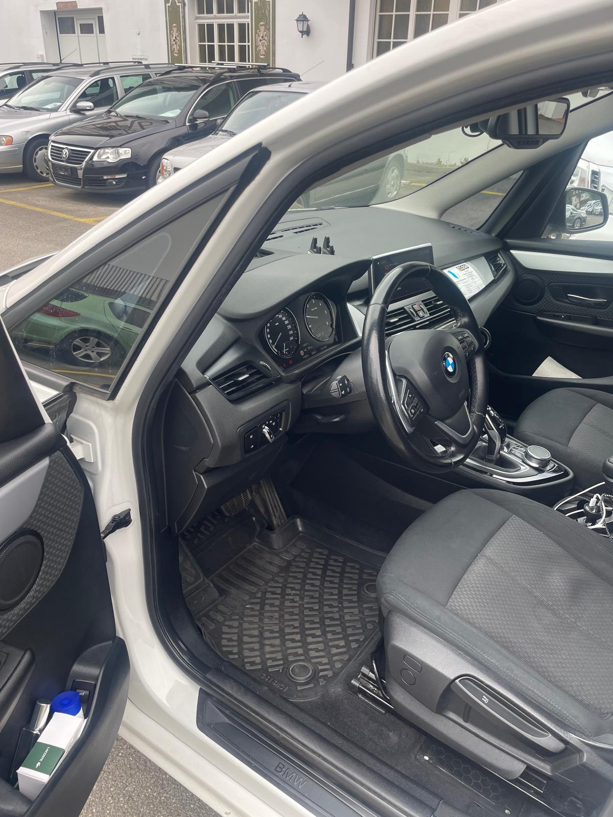 BMW 218d xDrive Gran Tourer Steptronic M Sport-image-3