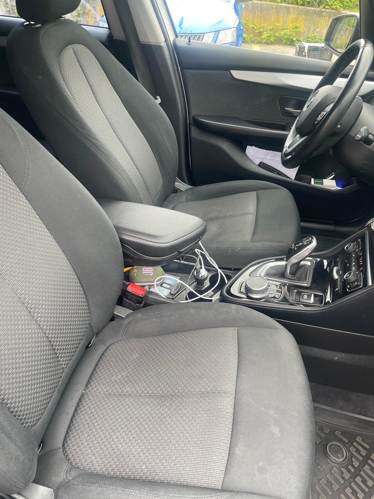 BMW 218d xDrive Gran Tourer Steptronic M Sport-image-10