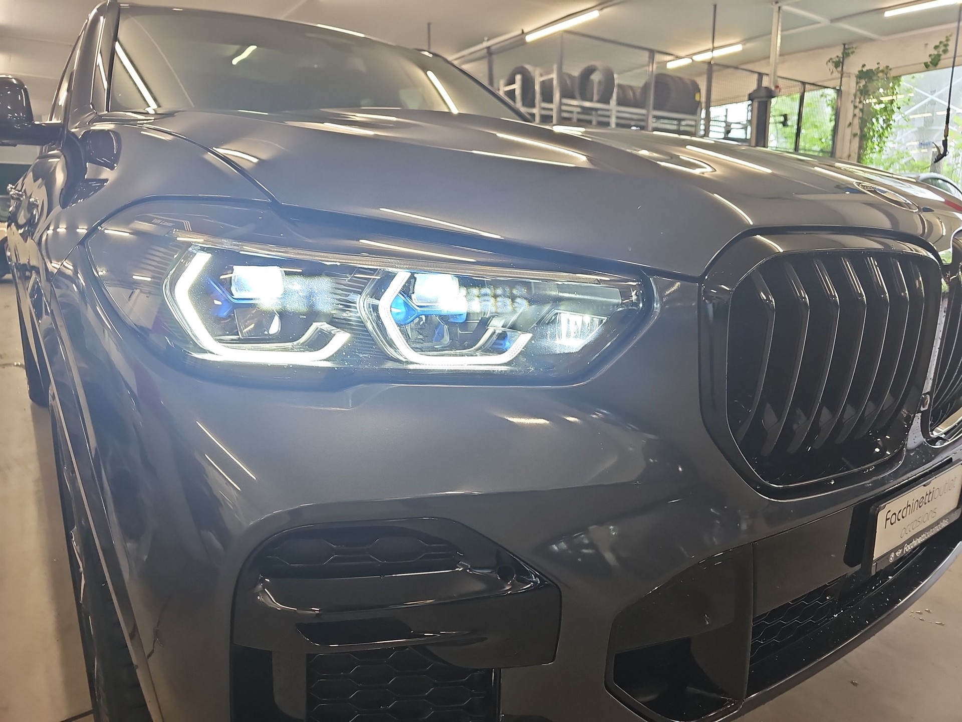 BMW X5 xDrive 48V 30d M Sport Steptronic-image-17