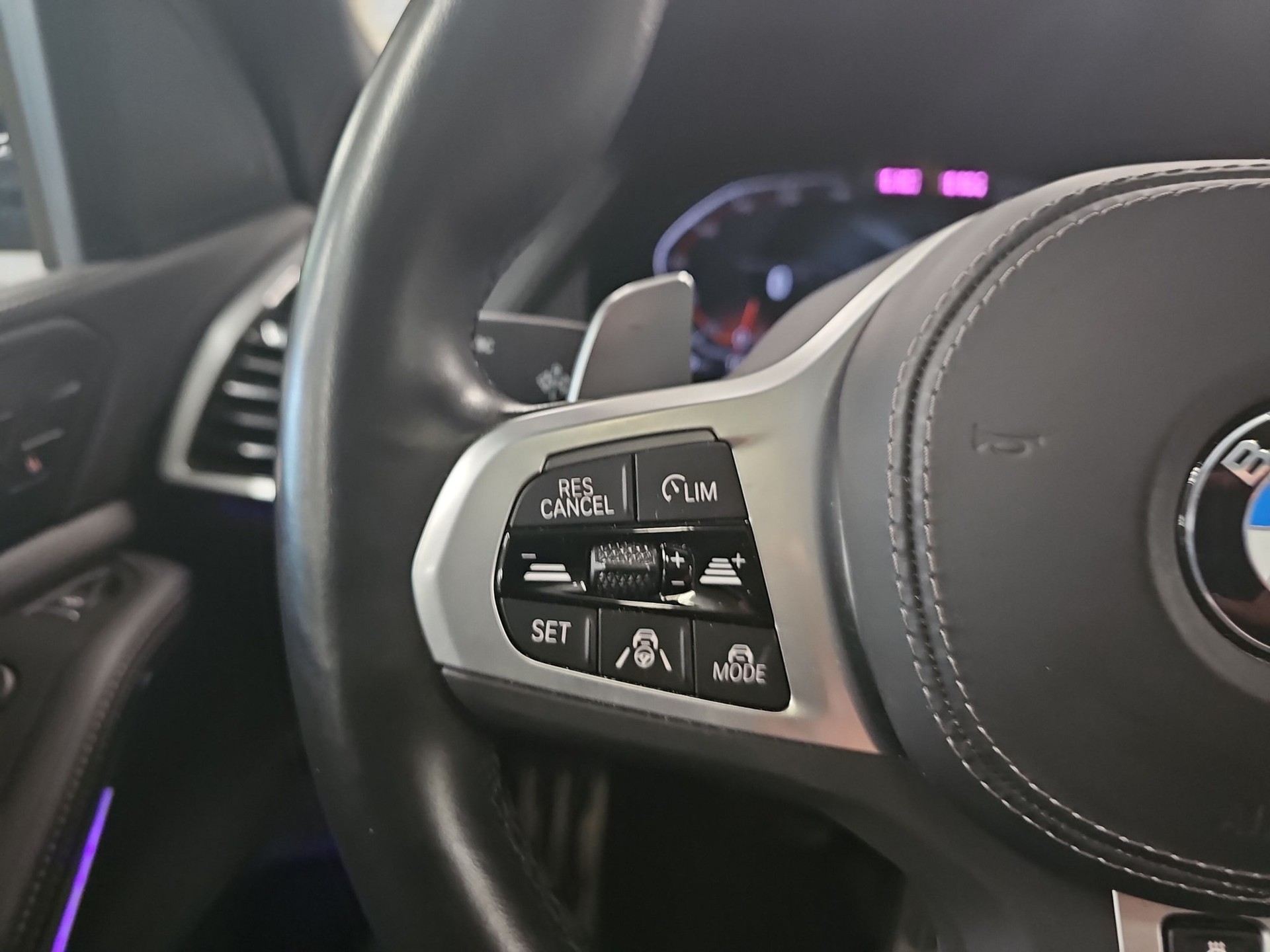 BMW X5 xDrive 48V 30d M Sport Steptronic-image-14