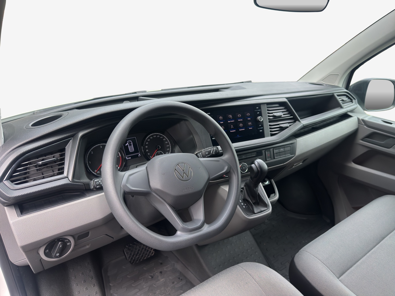 VW T6.1 2.0 TDI DSG-image-8