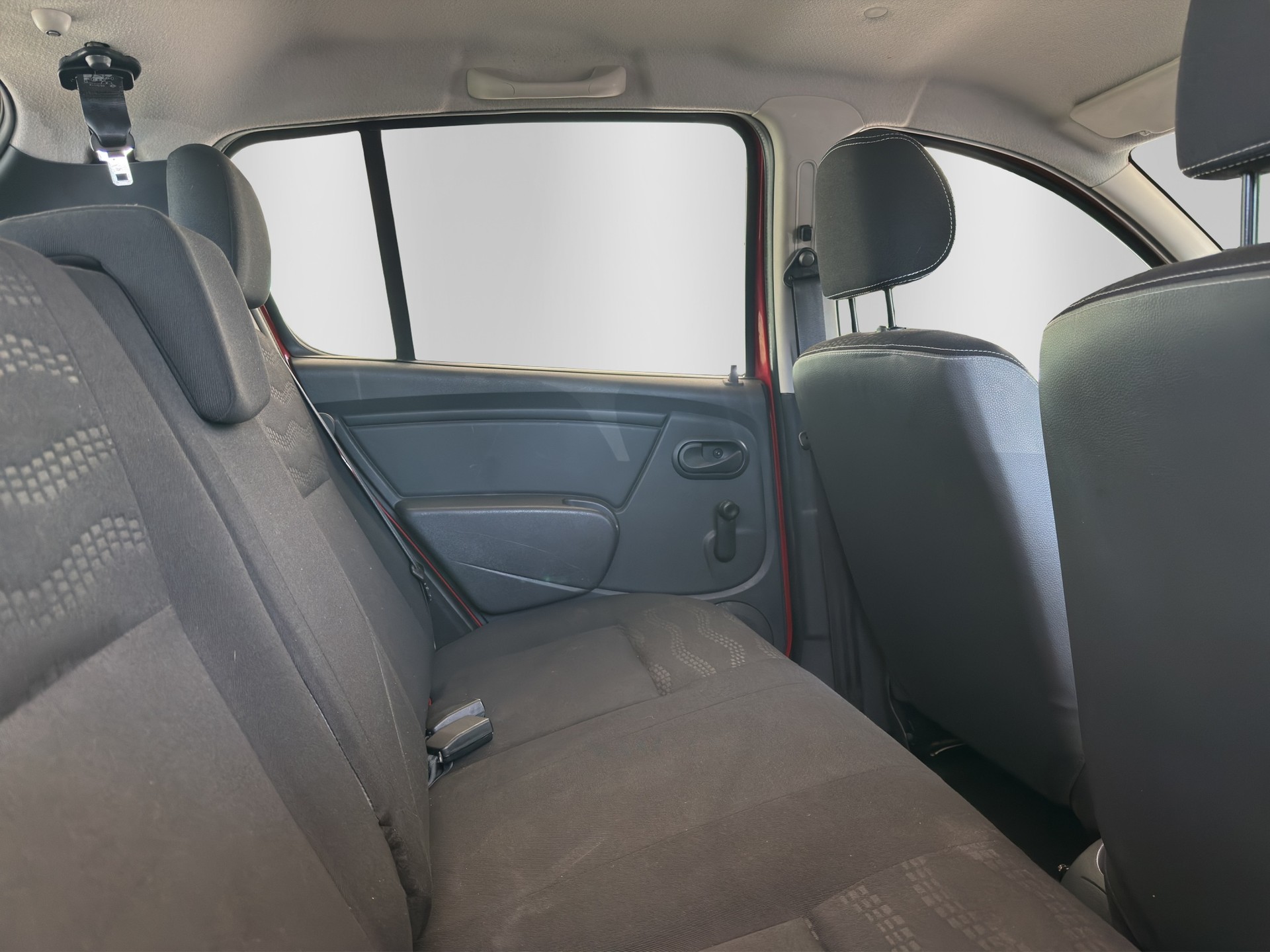 DACIA Sandero 1.6 Stepway-image-13