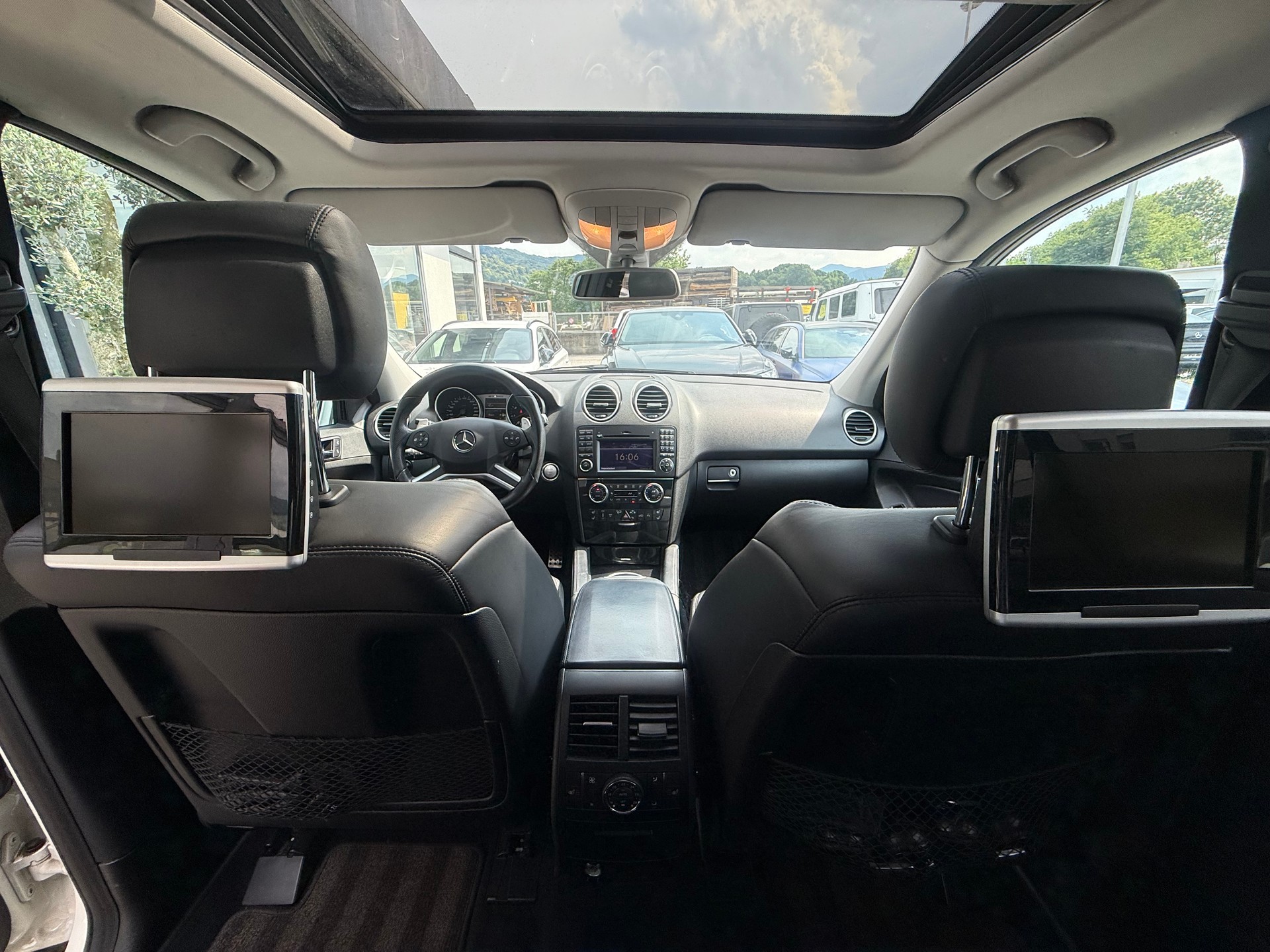 MERCEDES-BENZ ML 63 AMG 4Matic 7G-Tronic-image-16