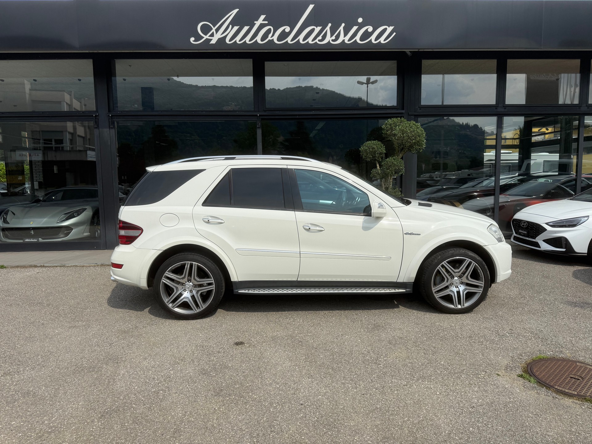 MERCEDES-BENZ ML 63 AMG 4Matic 7G-Tronic-image-3