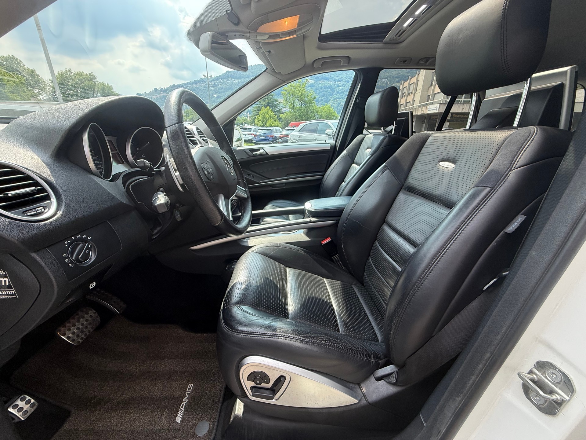 MERCEDES-BENZ ML 63 AMG 4Matic 7G-Tronic-image-8