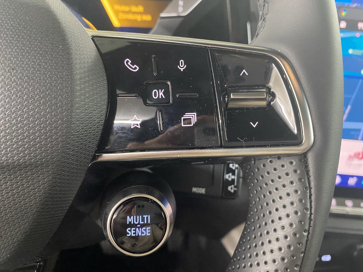 RENAULT Espace 1.2 E-Tech 200 Iconic-image-20
