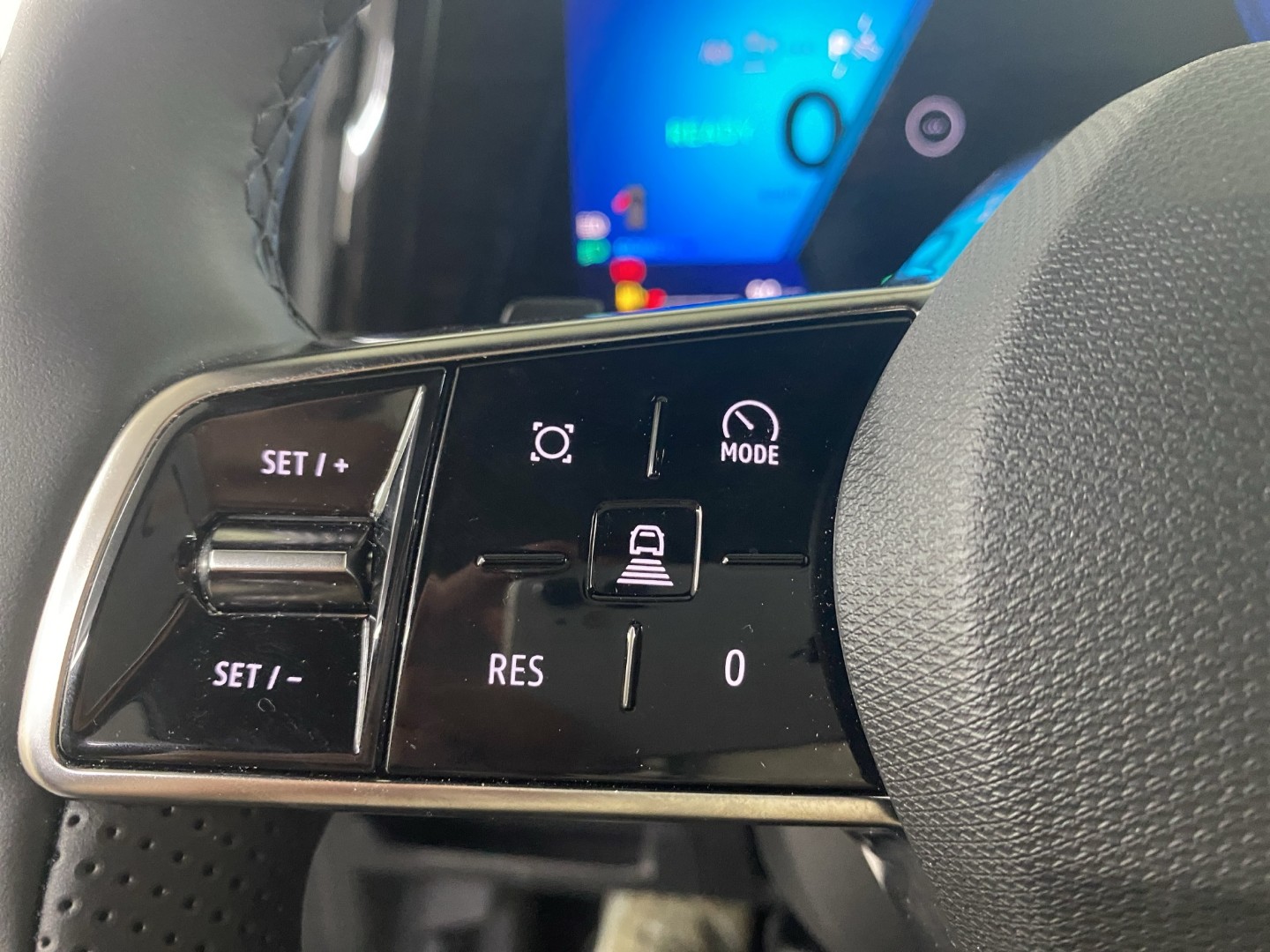 RENAULT Espace 1.2 E-Tech 200 Iconic-image-19
