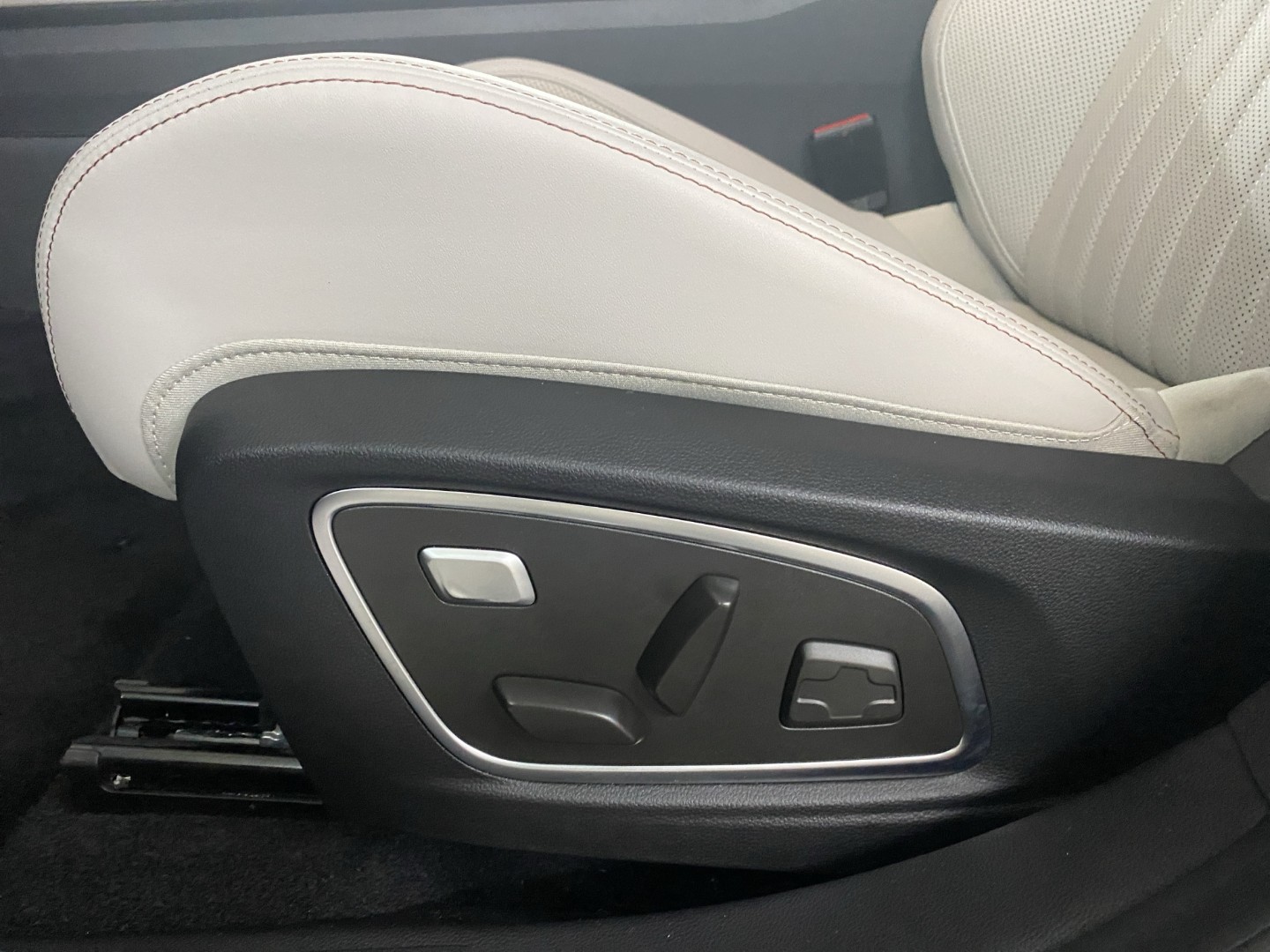RENAULT Espace 1.2 E-Tech 200 Iconic-image-17