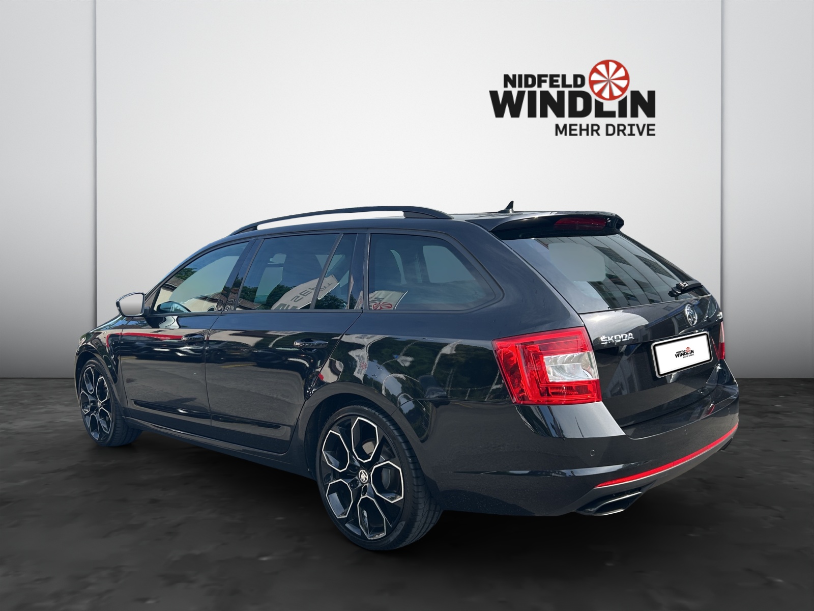 SKODA Octavia Combi 2.0 TSI RS 230 DSG-image-3
