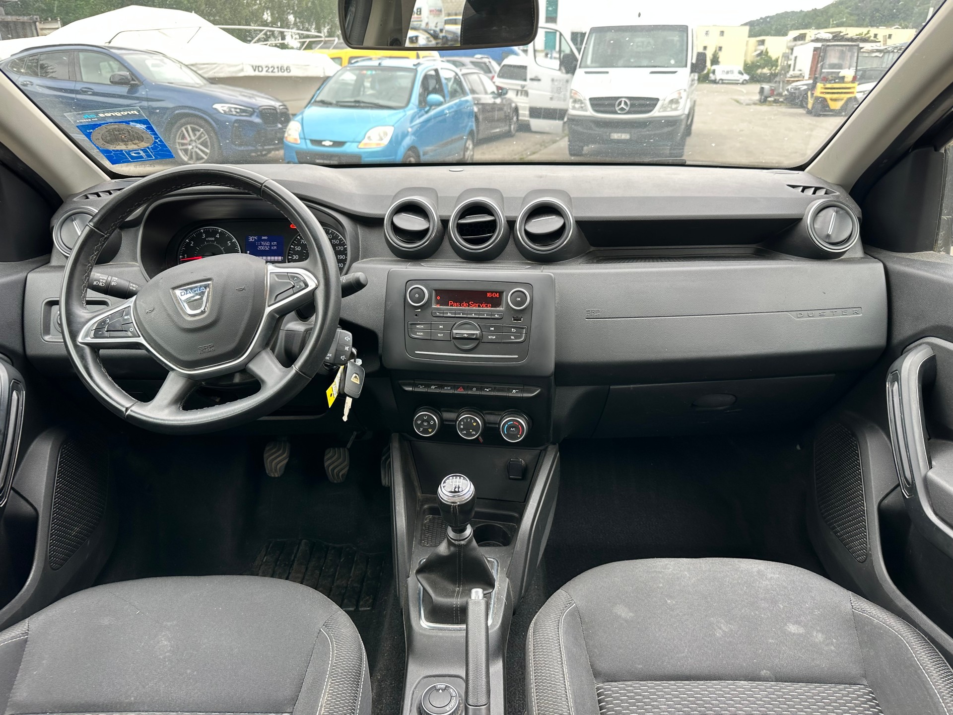 DACIA Duster SCe 115 Comfort 4x4-image-11