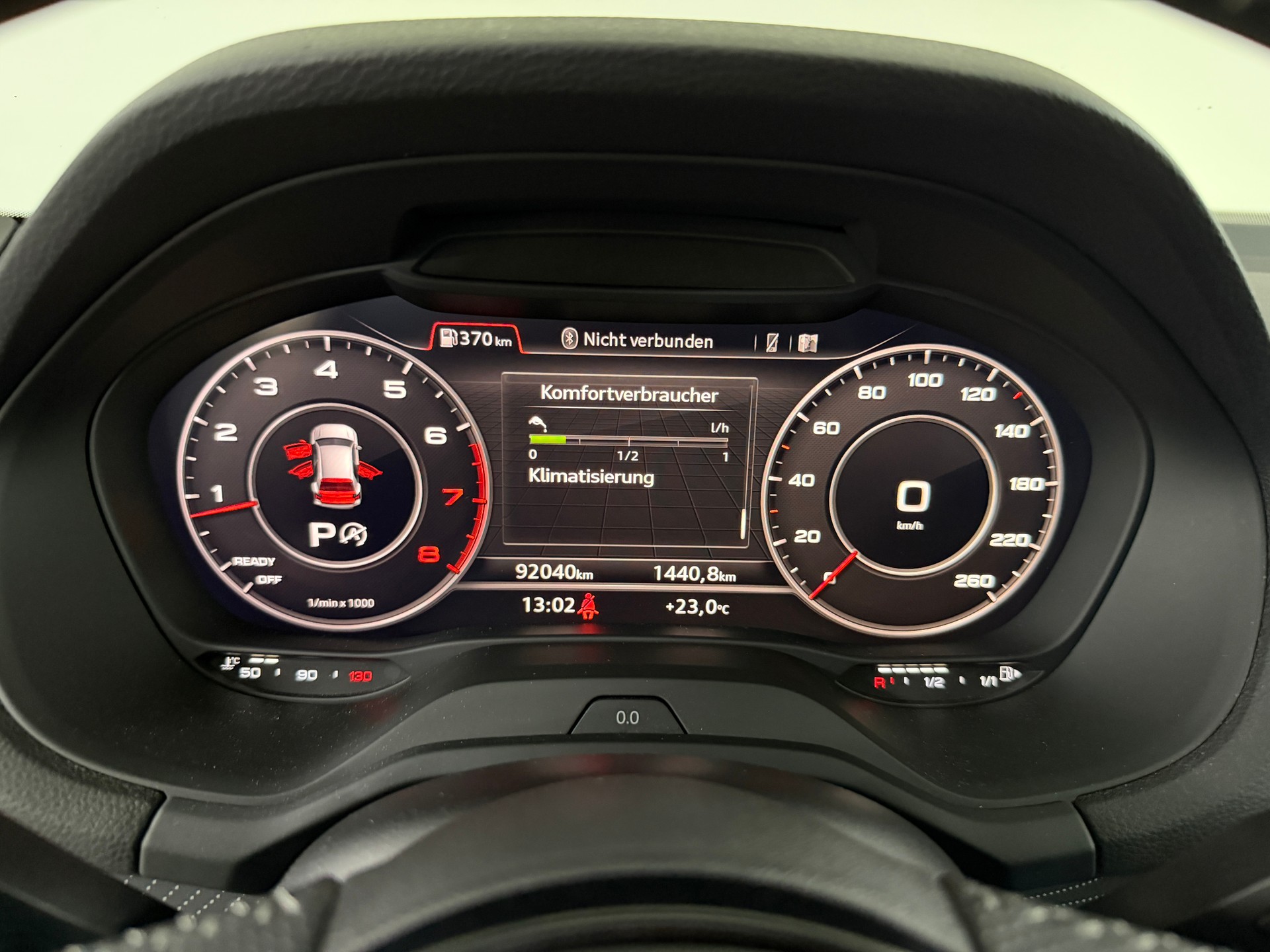 AUDI Q2 1.4 TFSI Edition # 1 QUANTUMGRAY S-tronic-image-12