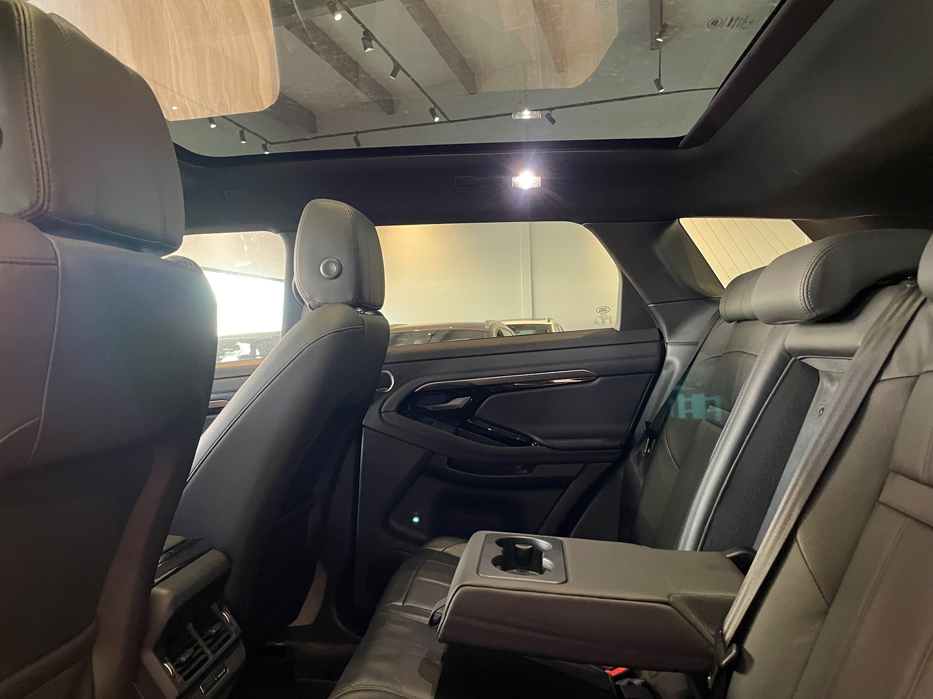 LAND ROVER RANGE ROVER EVOQUE-image-5