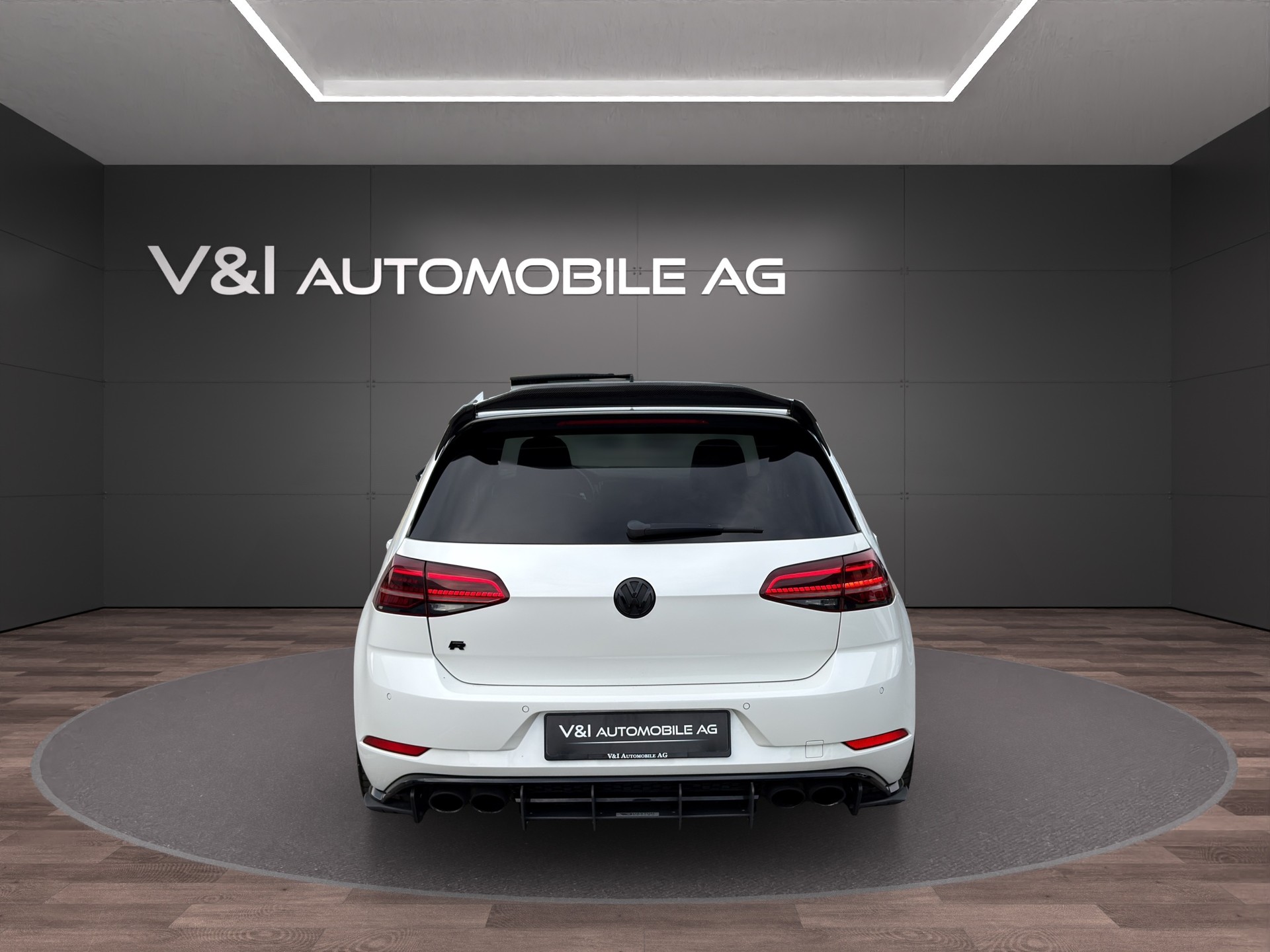 VW Golf 2.0 TSI R 4Motion DSG-image-5