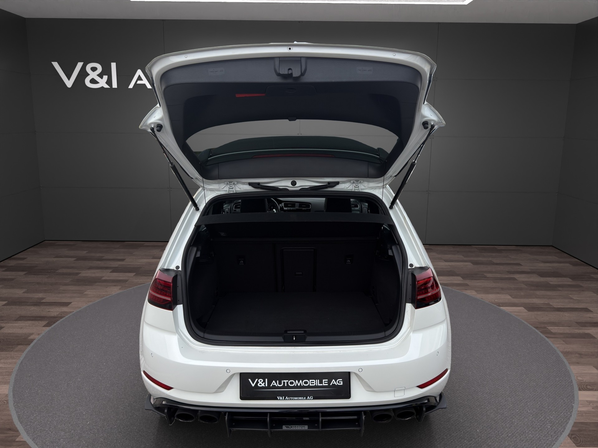 VW Golf 2.0 TSI R 4Motion DSG-image-22