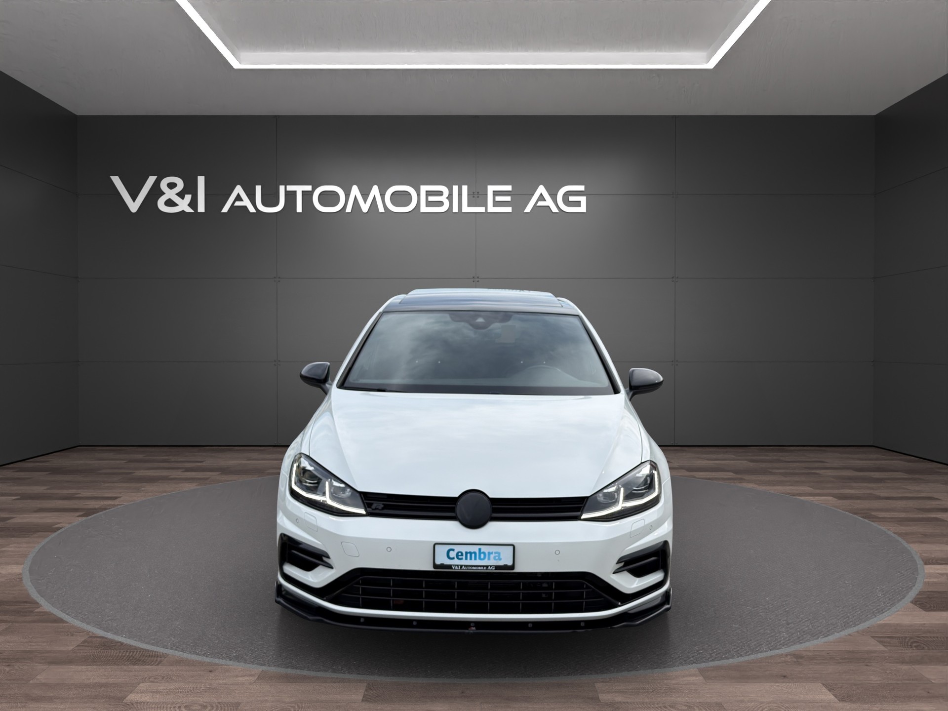 VW Golf 2.0 TSI R 4Motion DSG-image-2