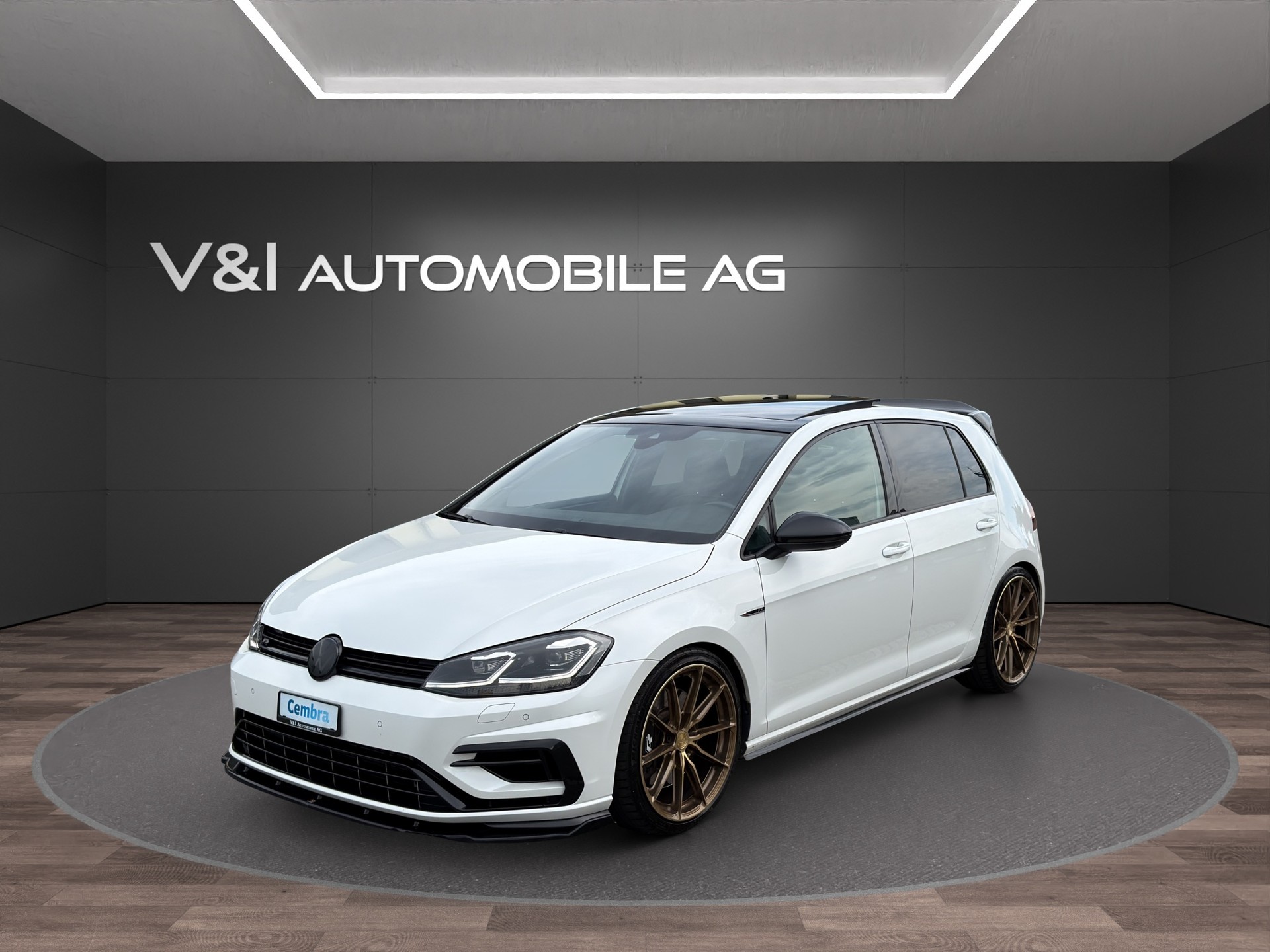 VW Golf 2.0 TSI R 4Motion DSG-image-0