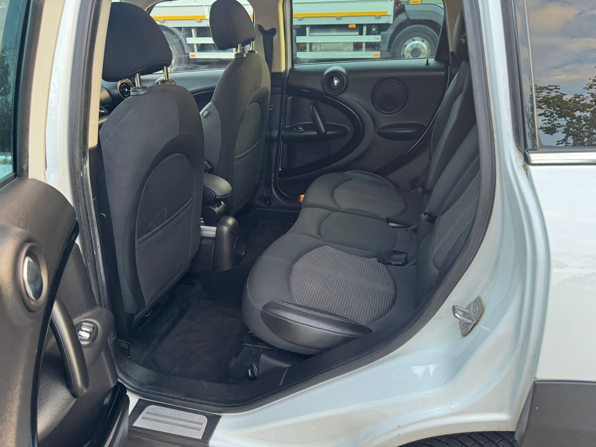 MINI Countryman Cooper S ALL4-image-13