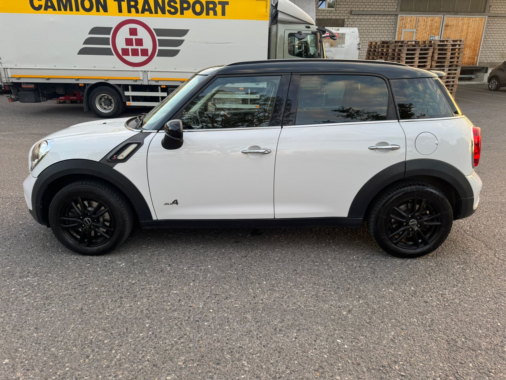 MINI Countryman Cooper S ALL4-image-7