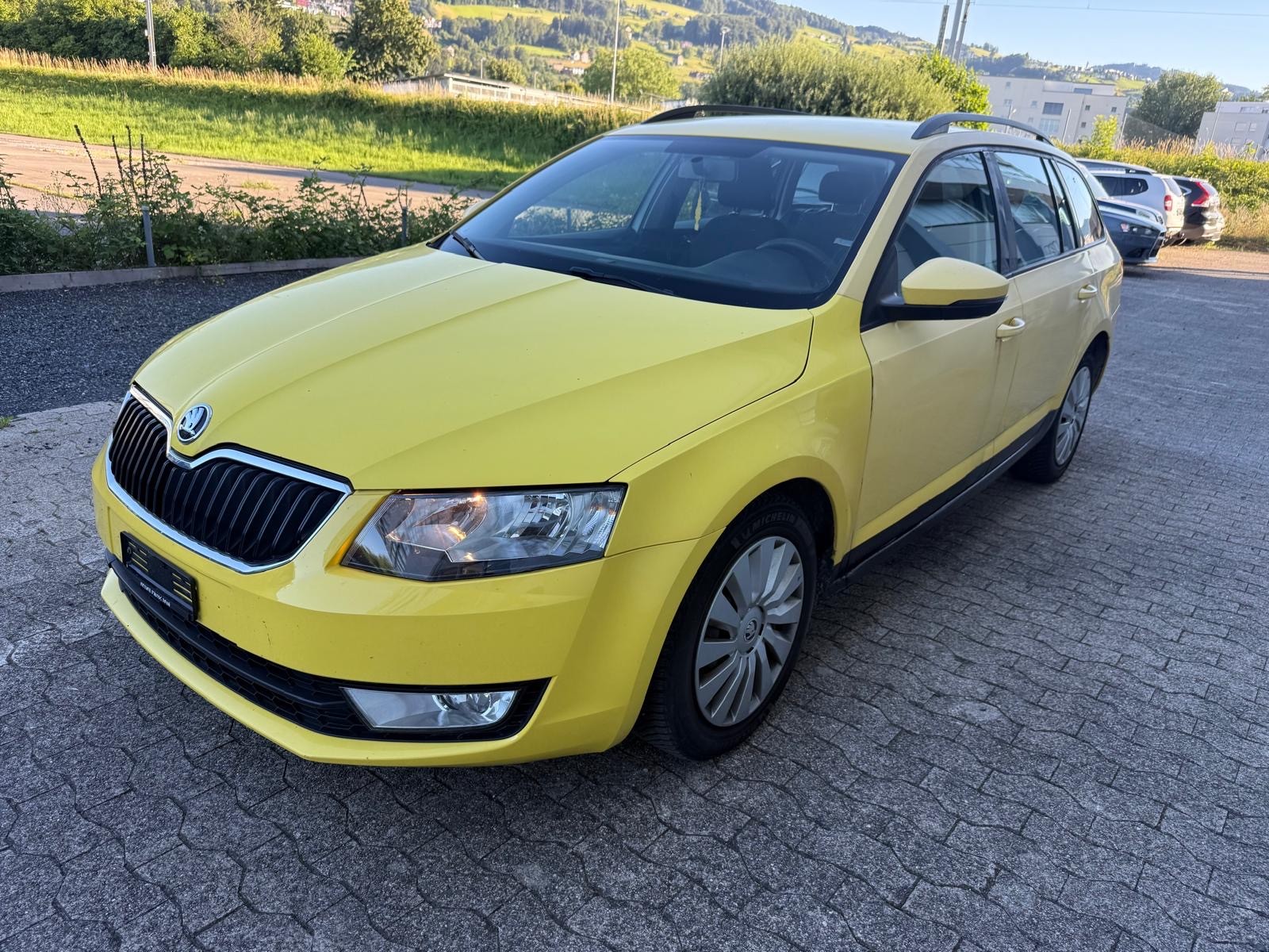 SKODA Octavia Combi 1.6 TDI Fresh 4x4-image-0
