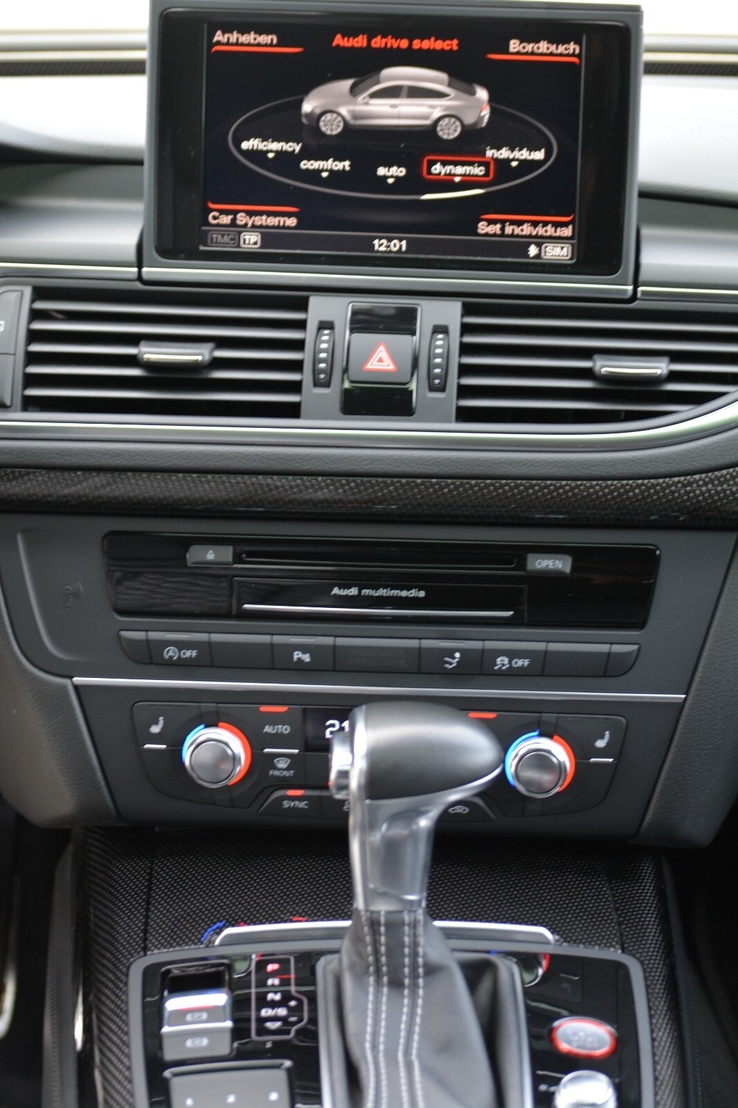 AUDI S7 Sportback 4.0 TFSI V8 quattro S-tronic-image-12