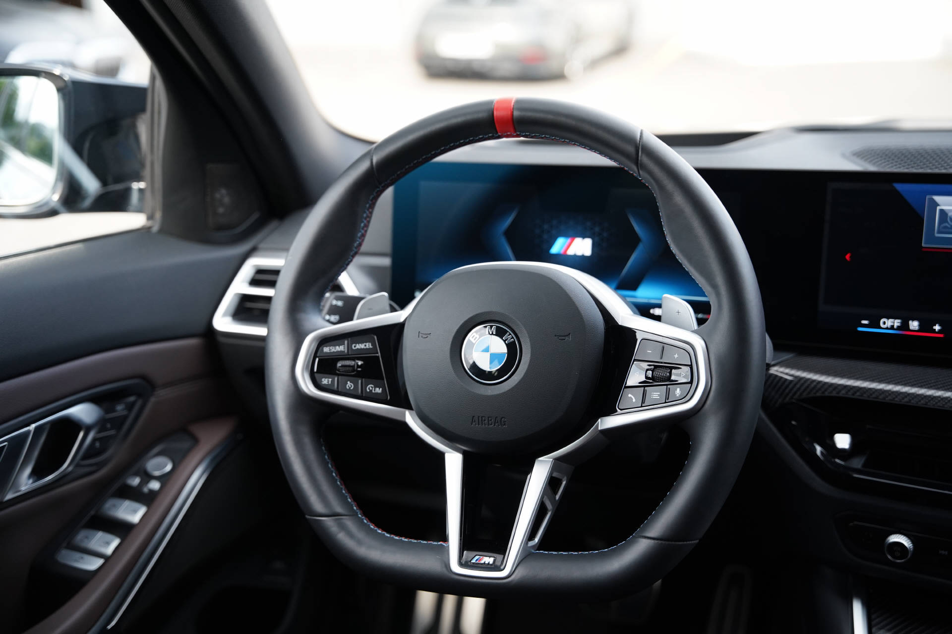 BMW M340d xDrive 48V Touring Steptronic M Sport Pro LCI-image-12