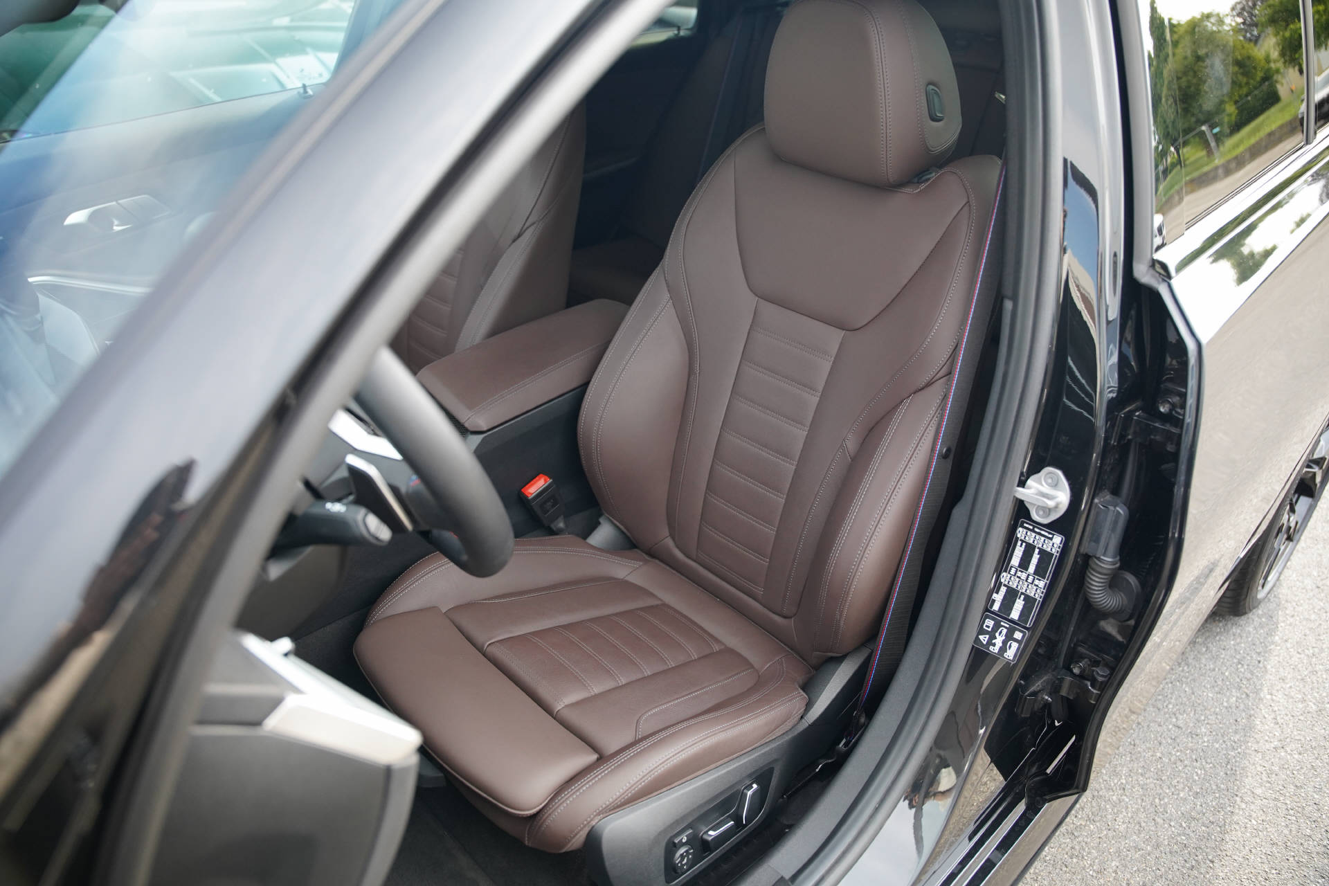 BMW M340d xDrive 48V Touring Steptronic M Sport Pro LCI-image-9