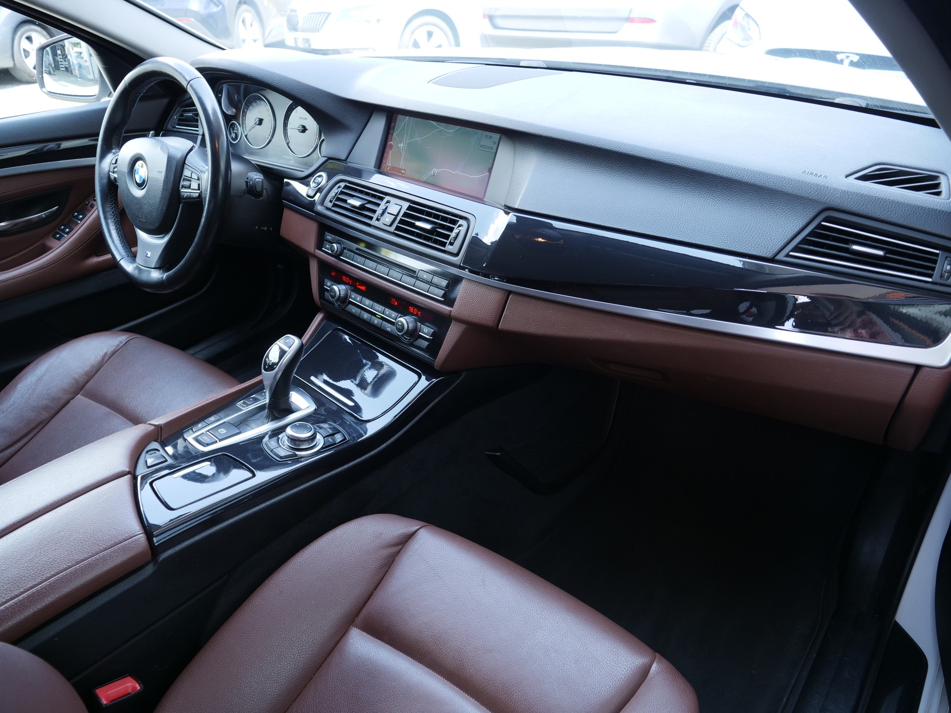BMW 530d xDrive Steptronic-image-8
