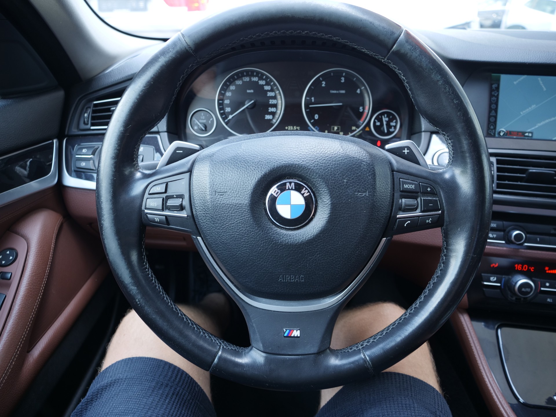 BMW 530d xDrive Steptronic-image-11