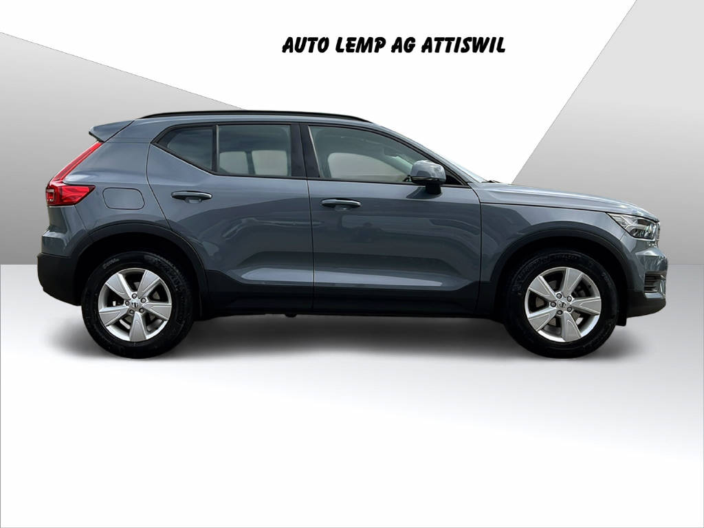 VOLVO XC40 1.5 T3 Momentum Light-image-4
