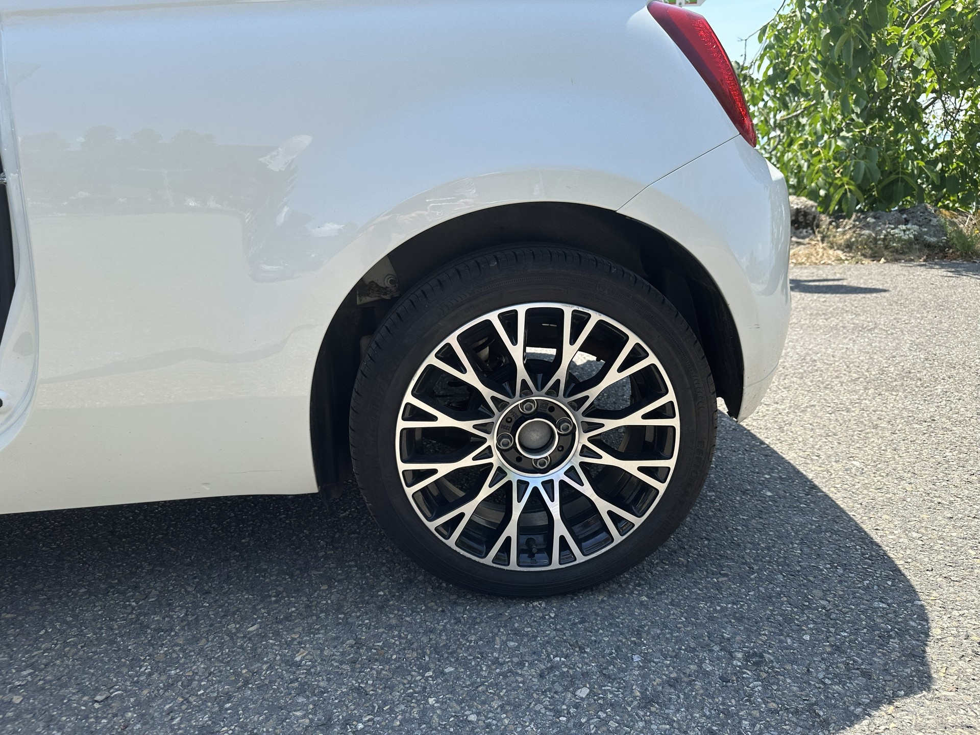 FIAT Fiat 500C 1.0 Hybrid Dolcevita Cabriolet-image-8