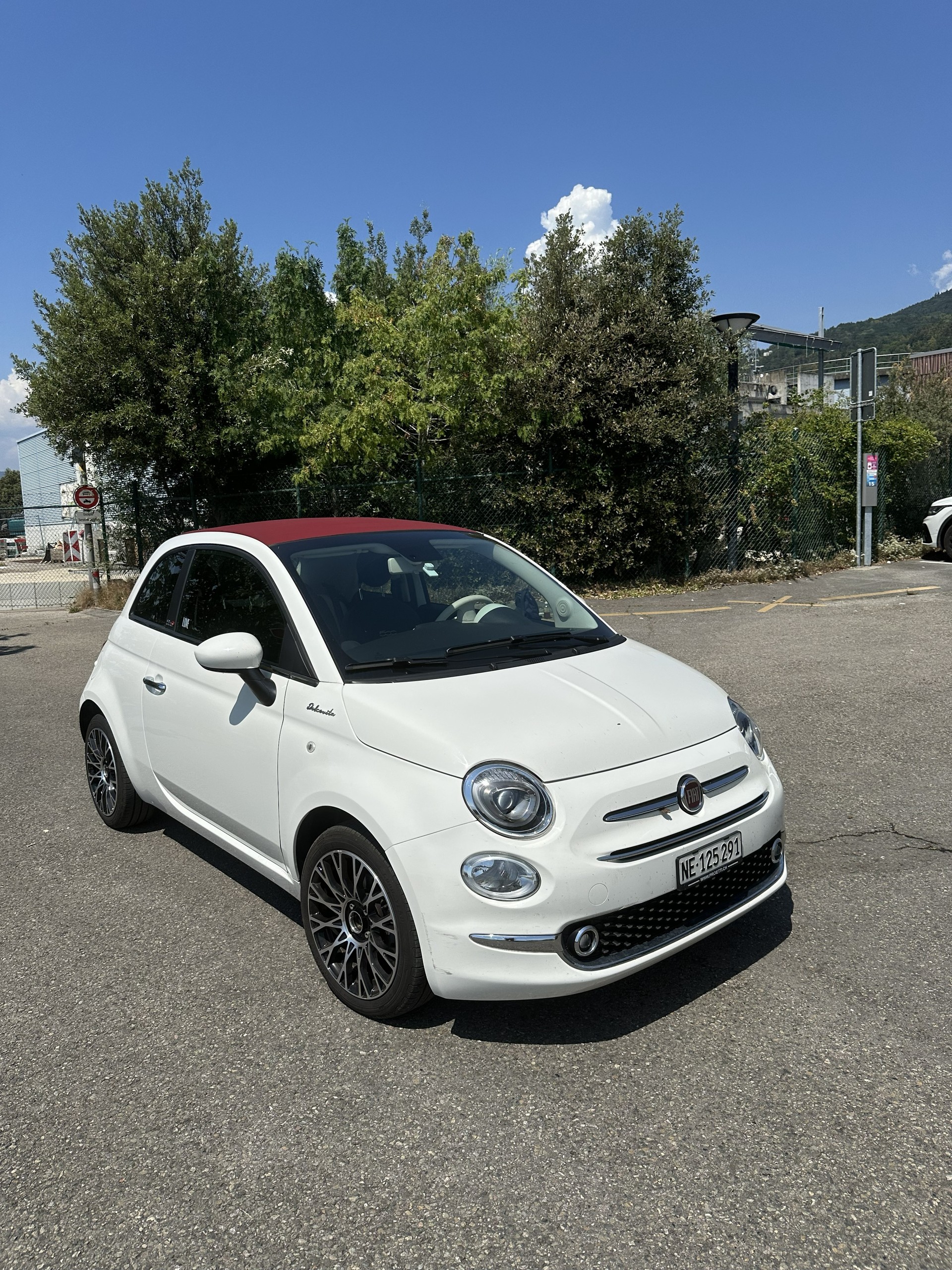 FIAT Fiat 500C 1.0 Hybrid Dolcevita Cabriolet-image-0