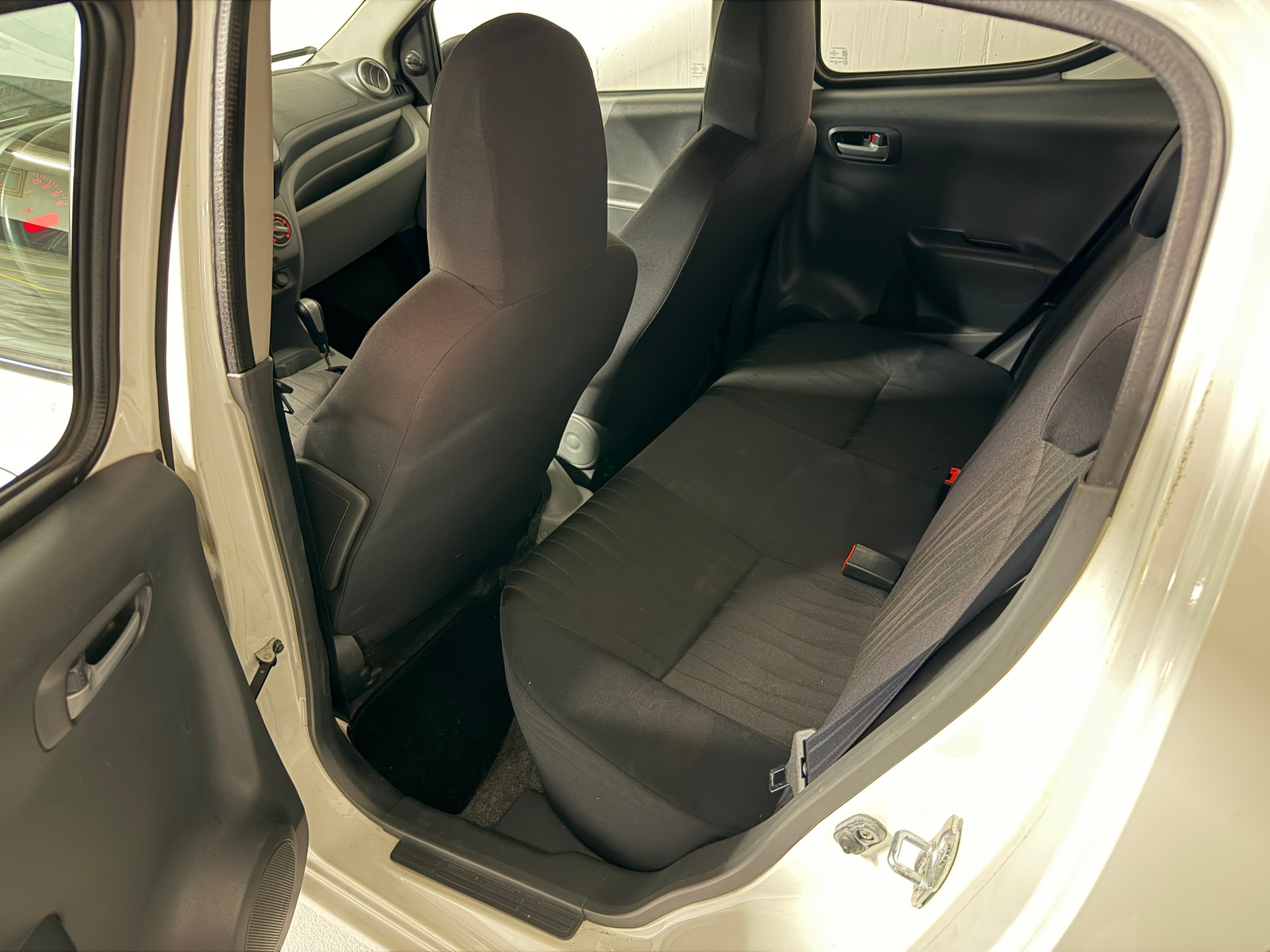 NISSAN Pixo 1.0 acenta Automatic-image-8