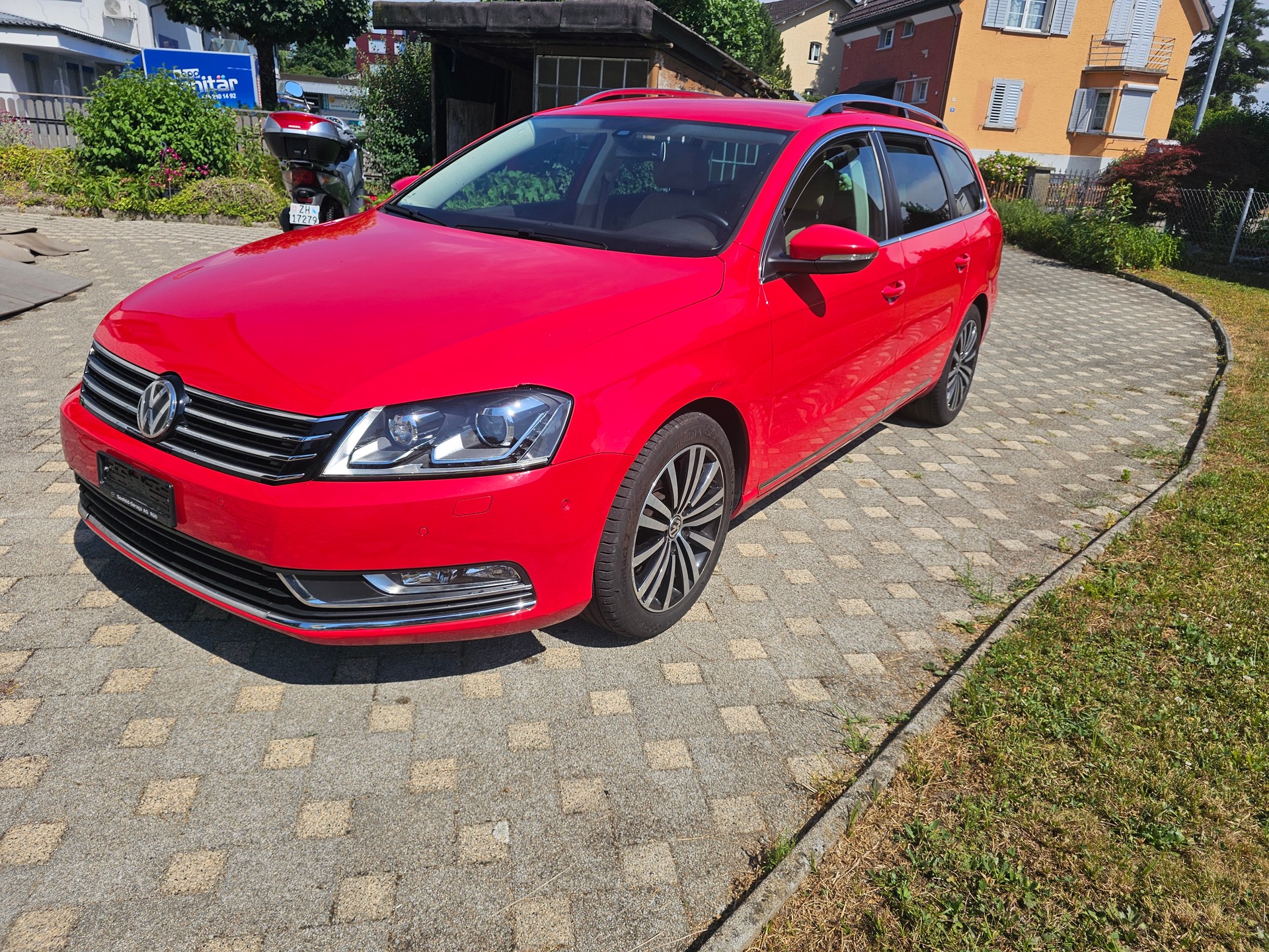 VW 2.0 TDI 140 BlueMT Design DSG-image-0