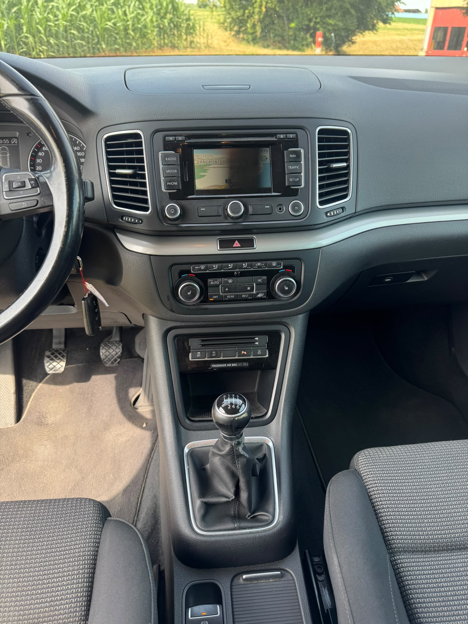 VW Sharan 2.0 TDI BMT Comfortline 4Motion-image-12