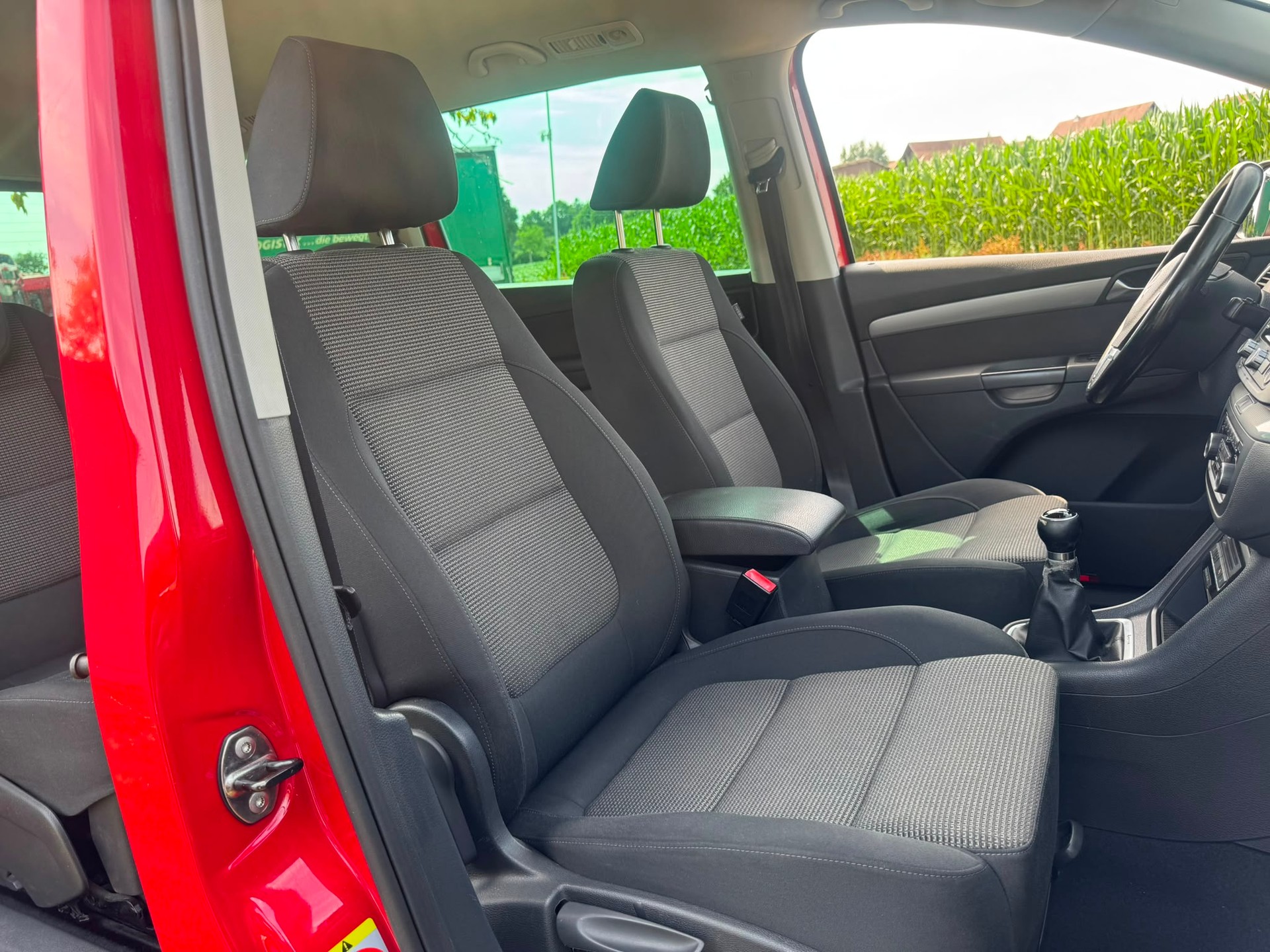 VW Sharan 2.0 TDI BMT Comfortline 4Motion-image-14