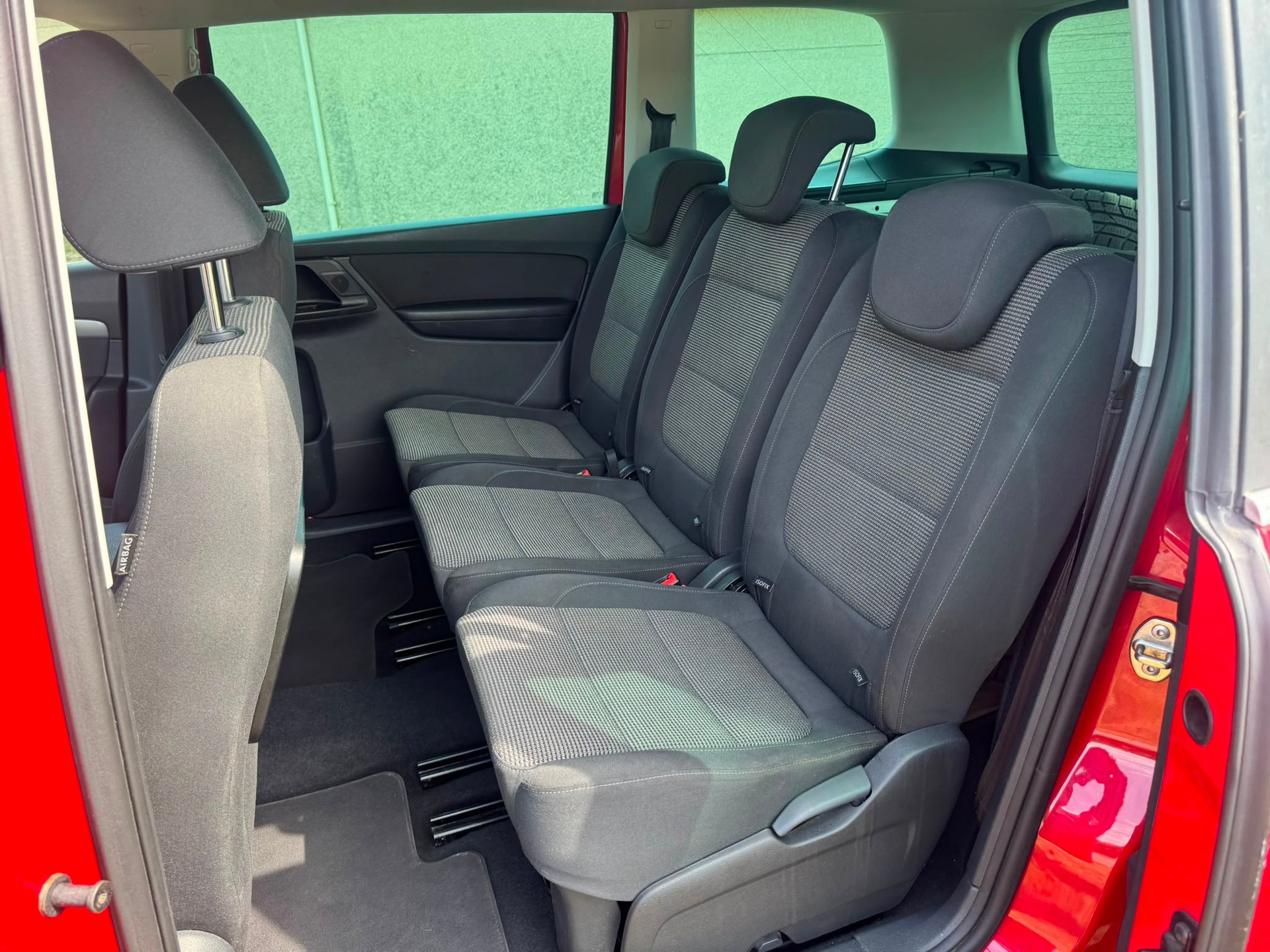 VW Sharan 2.0 TDI BMT Comfortline 4Motion-image-15