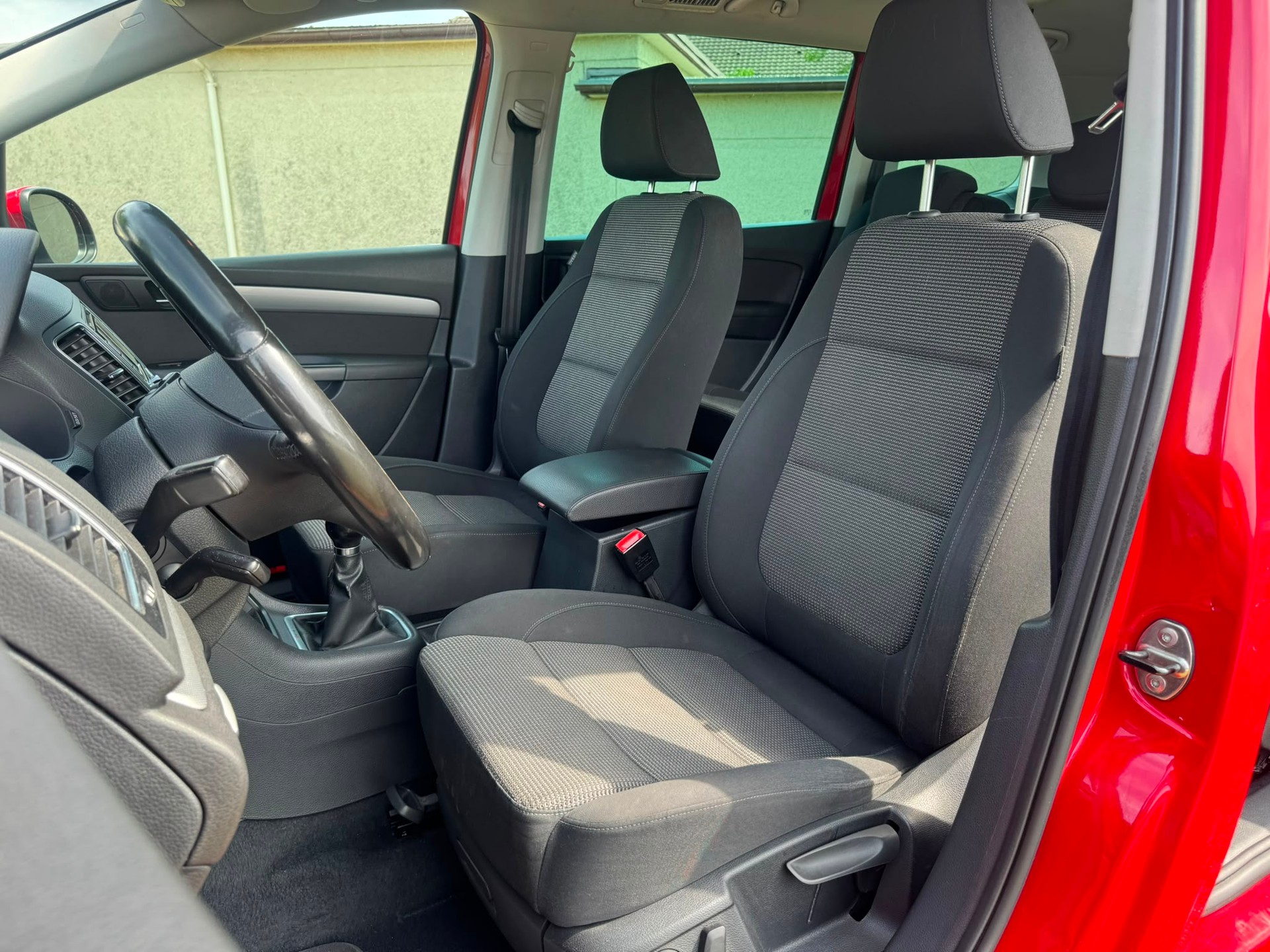 VW Sharan 2.0 TDI BMT Comfortline 4Motion-image-13
