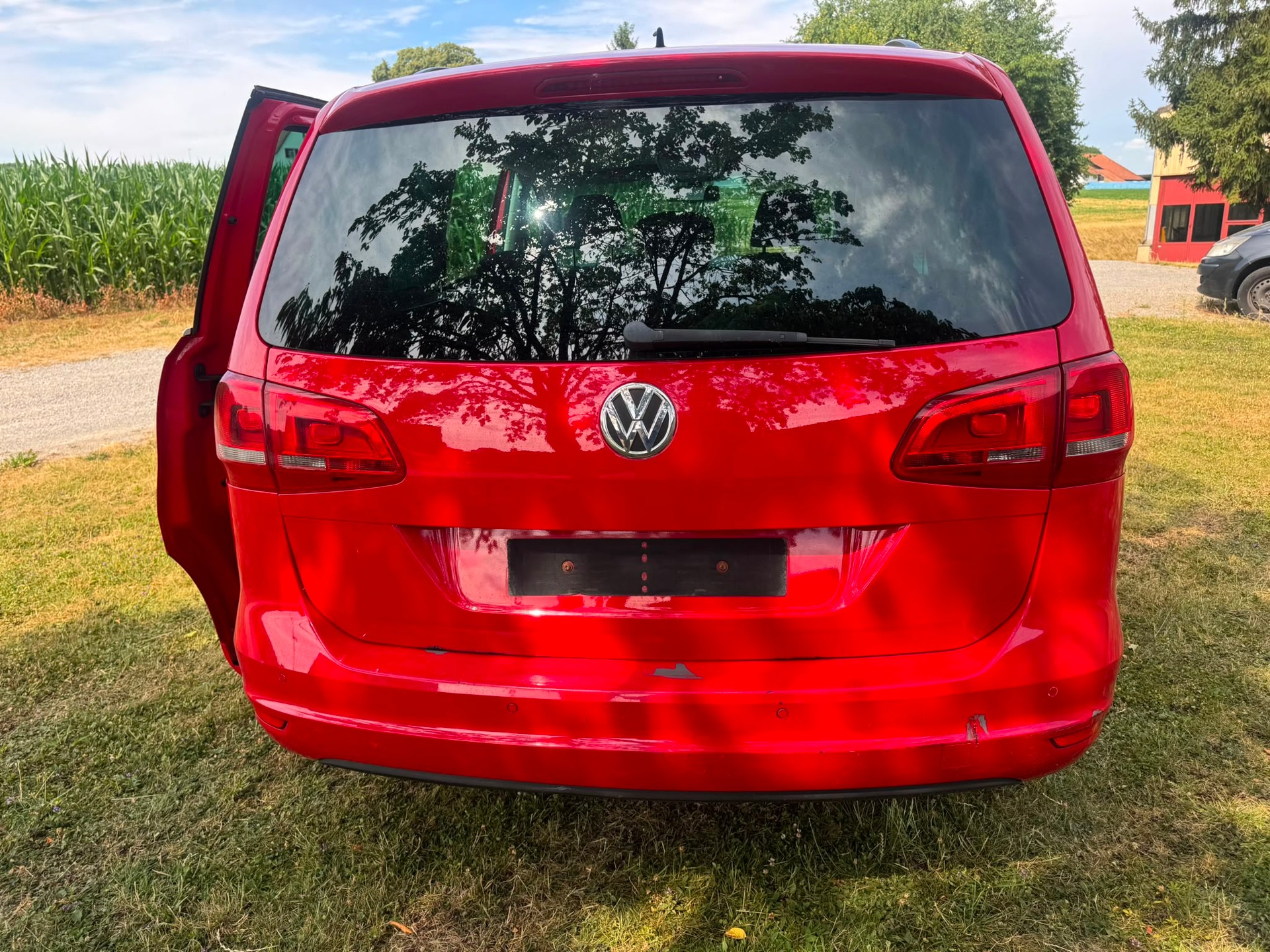 VW Sharan 2.0 TDI BMT Comfortline 4Motion-image-7